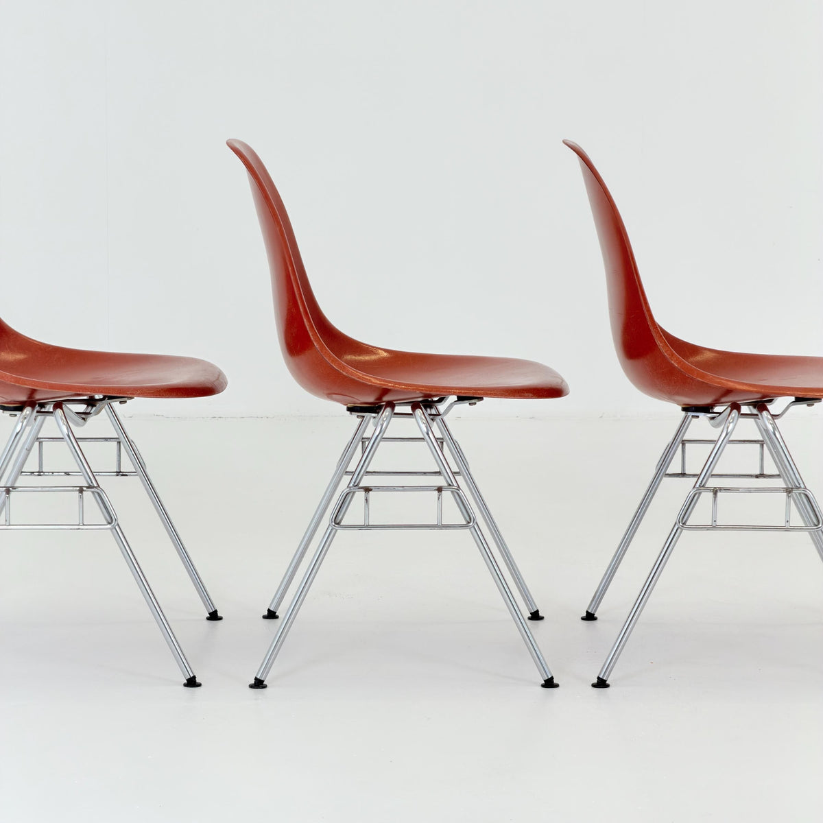 Set of 4 Original Herman Miller Eames DSS Fiberglass Chairs, Coral Orange, 1970s