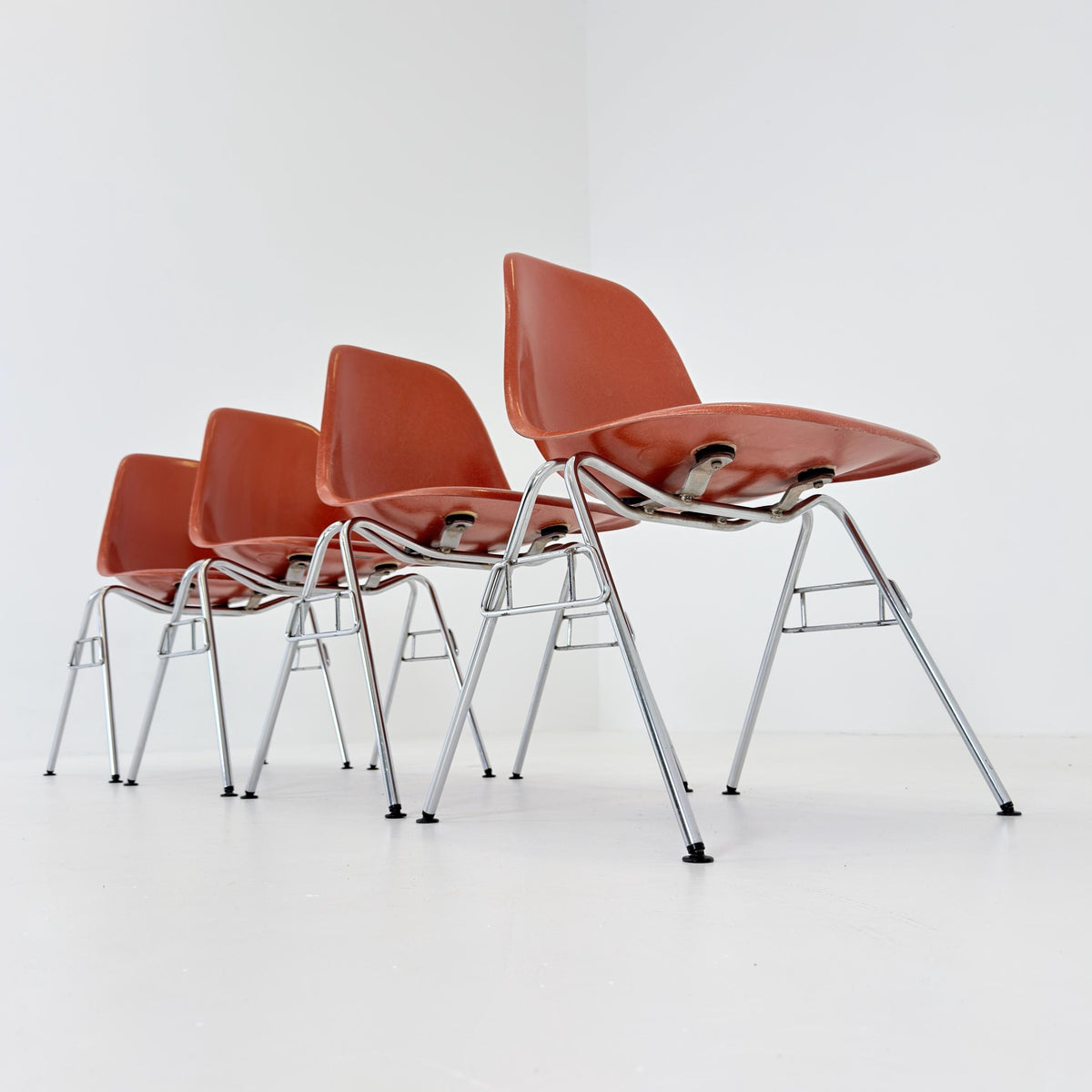 Set of 4 Original Herman Miller Eames DSS Fiberglass Chairs, Coral Orange, 1970s