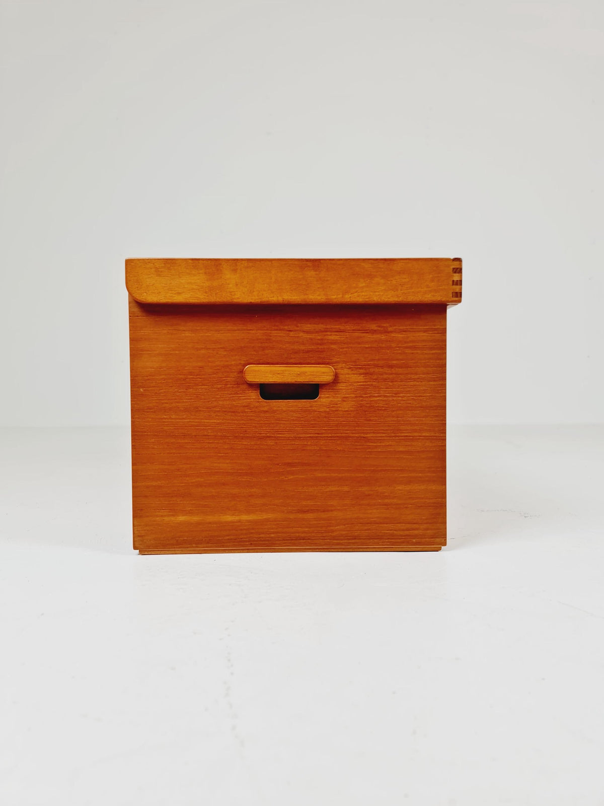 Mid century Storage chest /trunk By Kai Kristiansen for Aksel Kjersgaard NR30 1960s