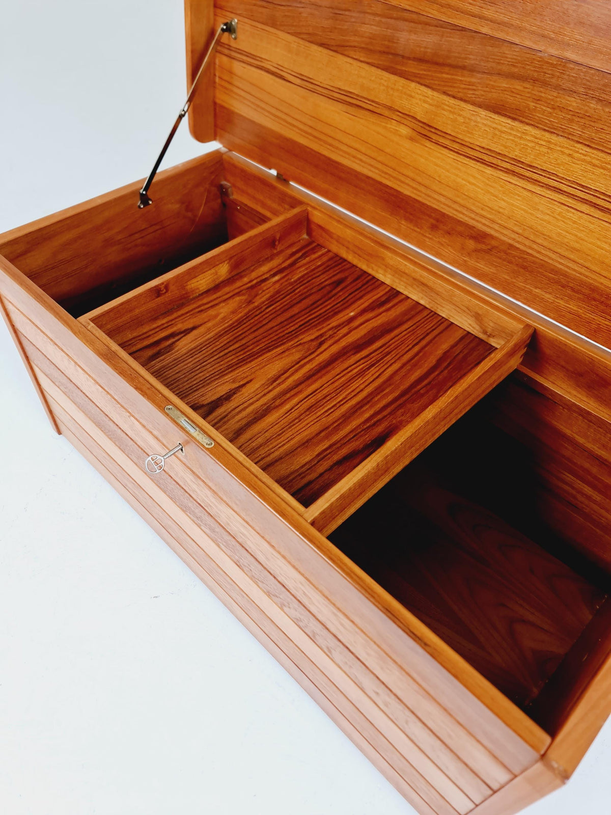 Mid century Storage chest /trunk By Kai Kristiansen for Aksel Kjersgaard NR30 1960s
