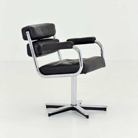 Mid-Century Bauhaus Executive Swivel Armchair | black Leather | Italy 1980s