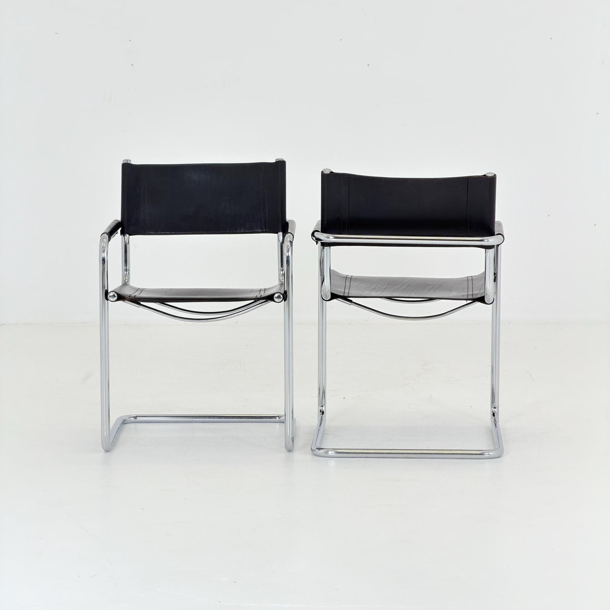 Set of 2 Mid-Century Bauhaus B34 Cantilever black Chairs by Mart Stam for Linea Fiam, Italy, 1980s