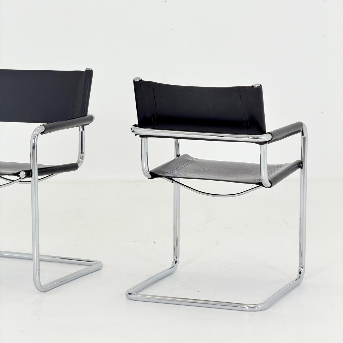 Set of 2 Mid-Century Bauhaus B34 Cantilever black Chairs by Mart Stam for Linea Fiam, Italy, 1980s
