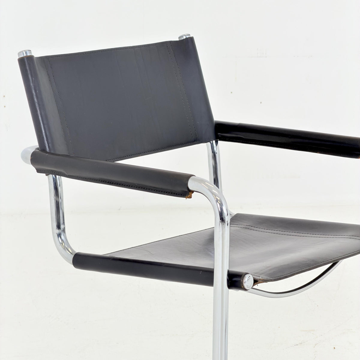 Set of 2 Mid-Century Bauhaus B34 Cantilever black Chairs by Mart Stam for Linea Fiam, Italy, 1980s