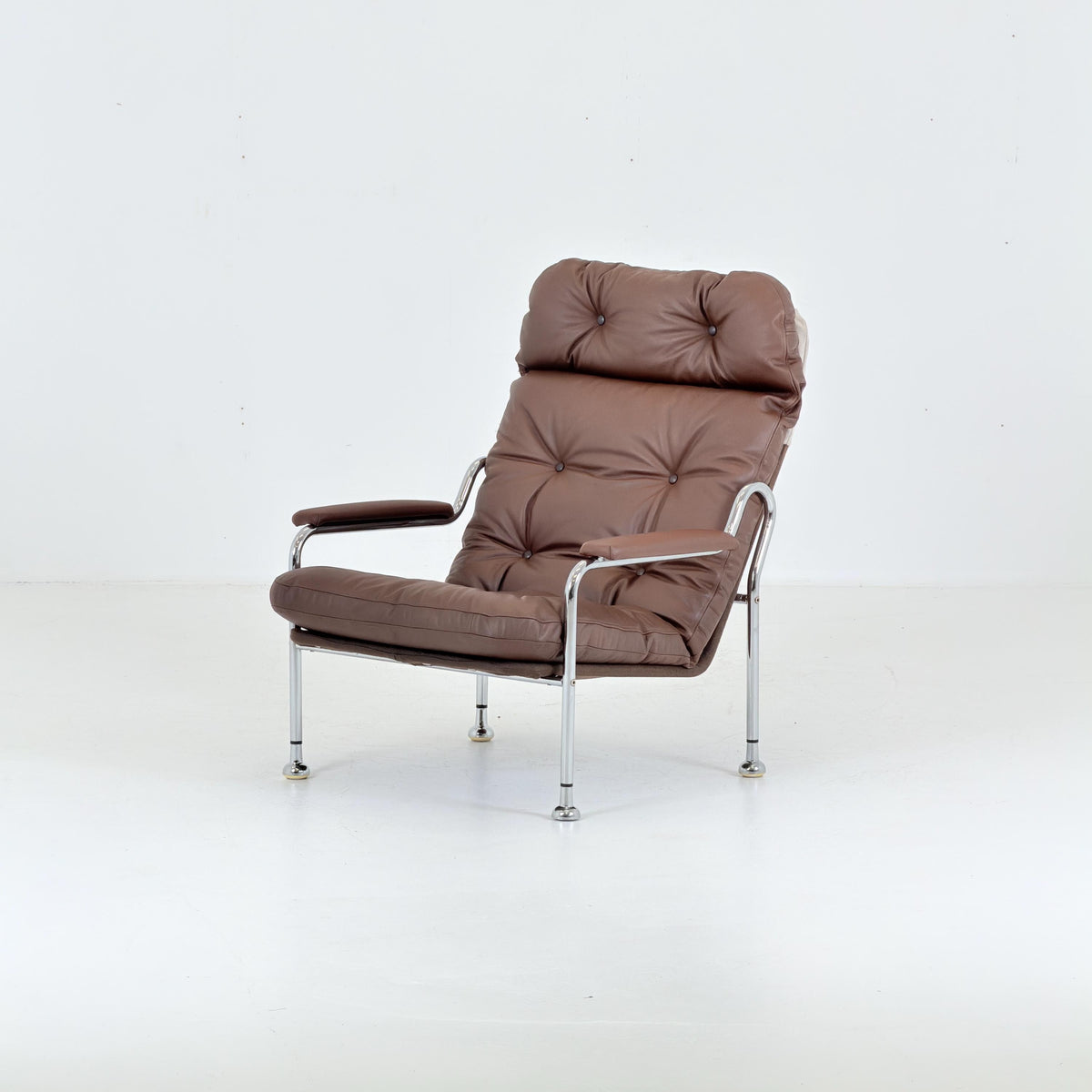 Mid-Century Modern Scandinavian lounge chair Design By Bo Eigert for Stalbo , Sweden 1970s