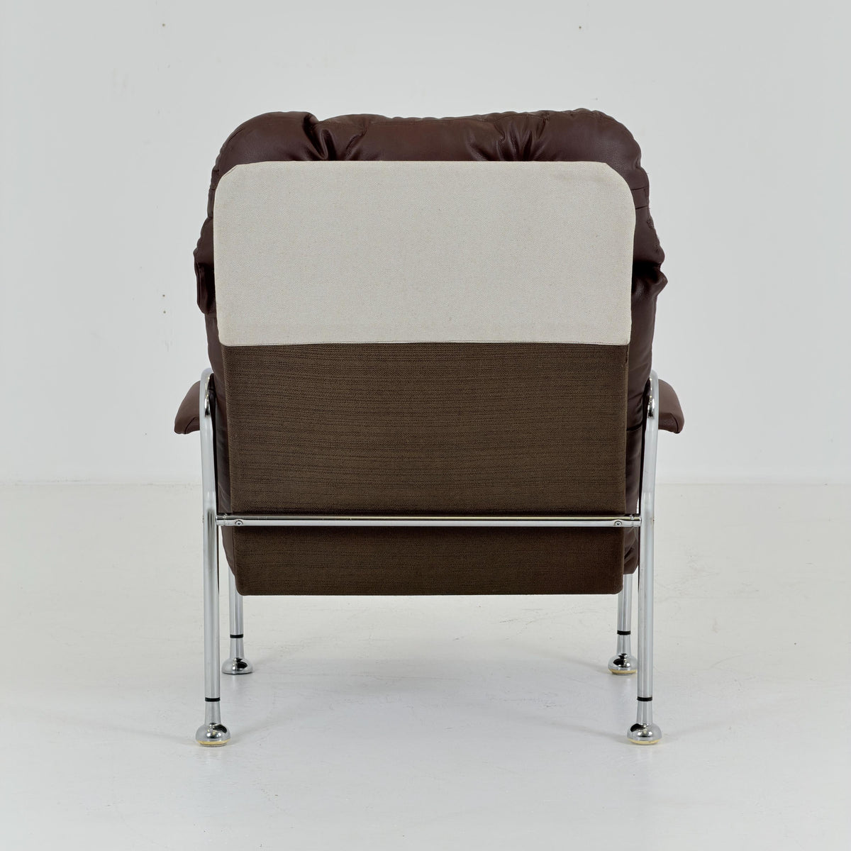 Mid-Century Modern Scandinavian lounge chair Design By Bo Eigert for Stalbo , Sweden 1970s