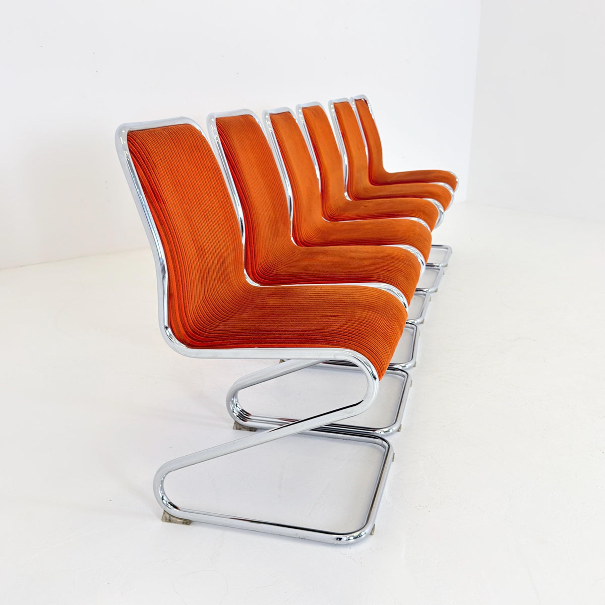 Set of 6 Mid Century Cantilever Dining Z-Chairs 1980s Italy