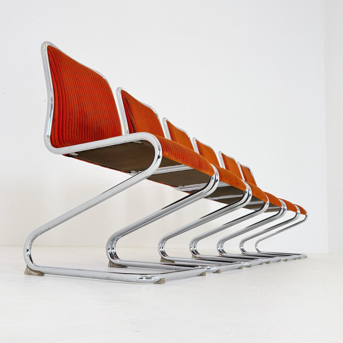 Set of 6 Mid Century Cantilever Dining Z-Chairs 1980s Italy