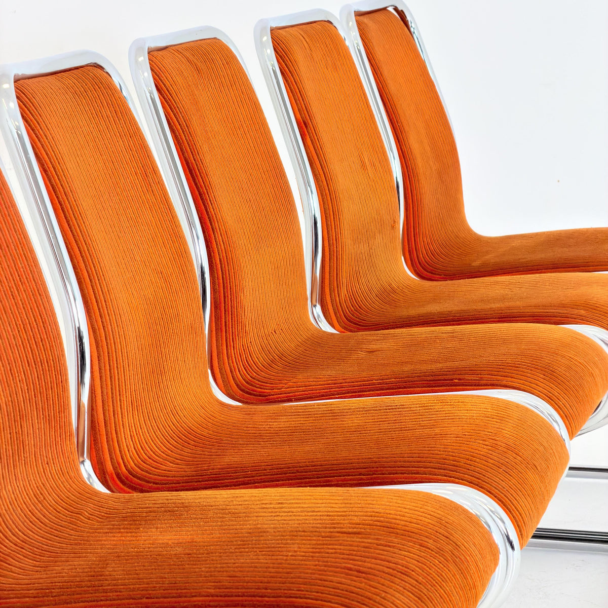 Set of 6 Mid Century Cantilever Dining Z-Chairs 1980s Italy