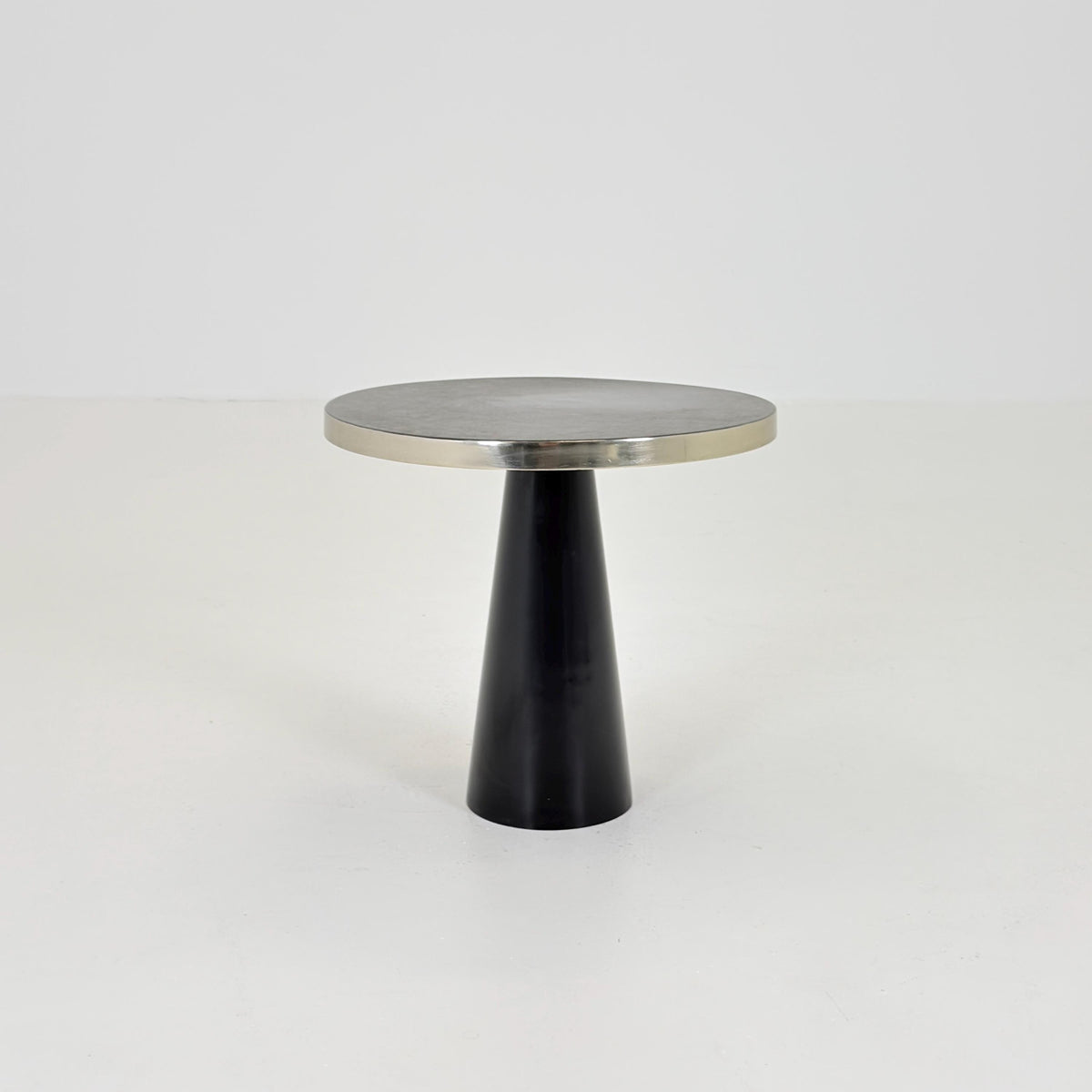 Mid Century Modern Black Metal Side Table, Round Minimalist Blech Table, Italian Design, 2000s
