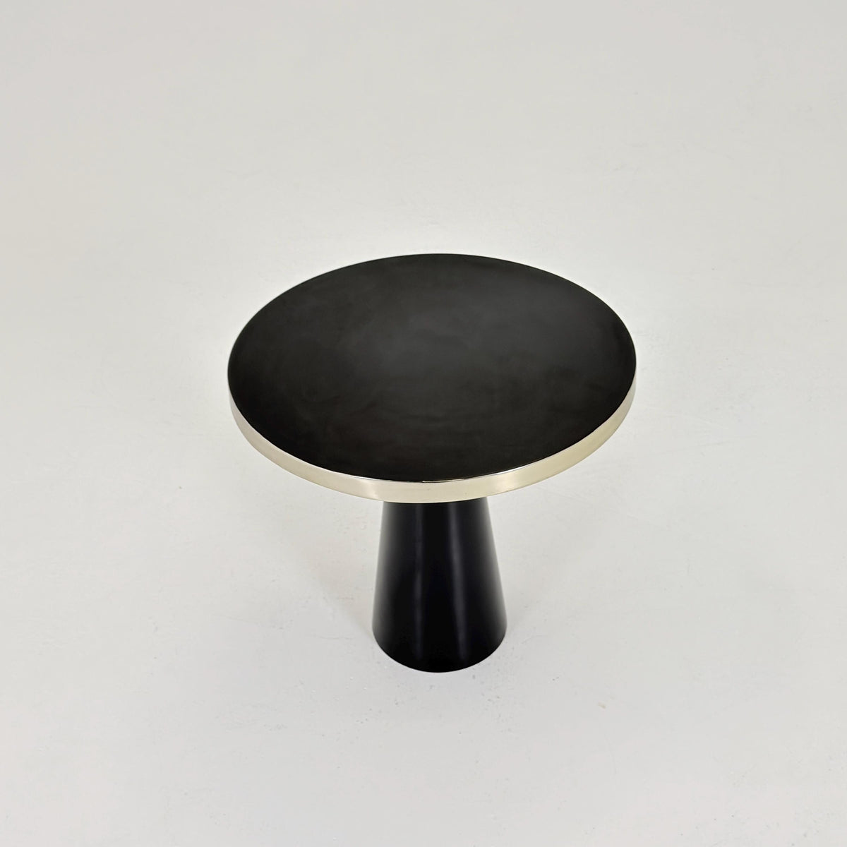 Mid Century Modern Black Metal Side Table, Round Minimalist Blech Table, Italian Design, 2000s