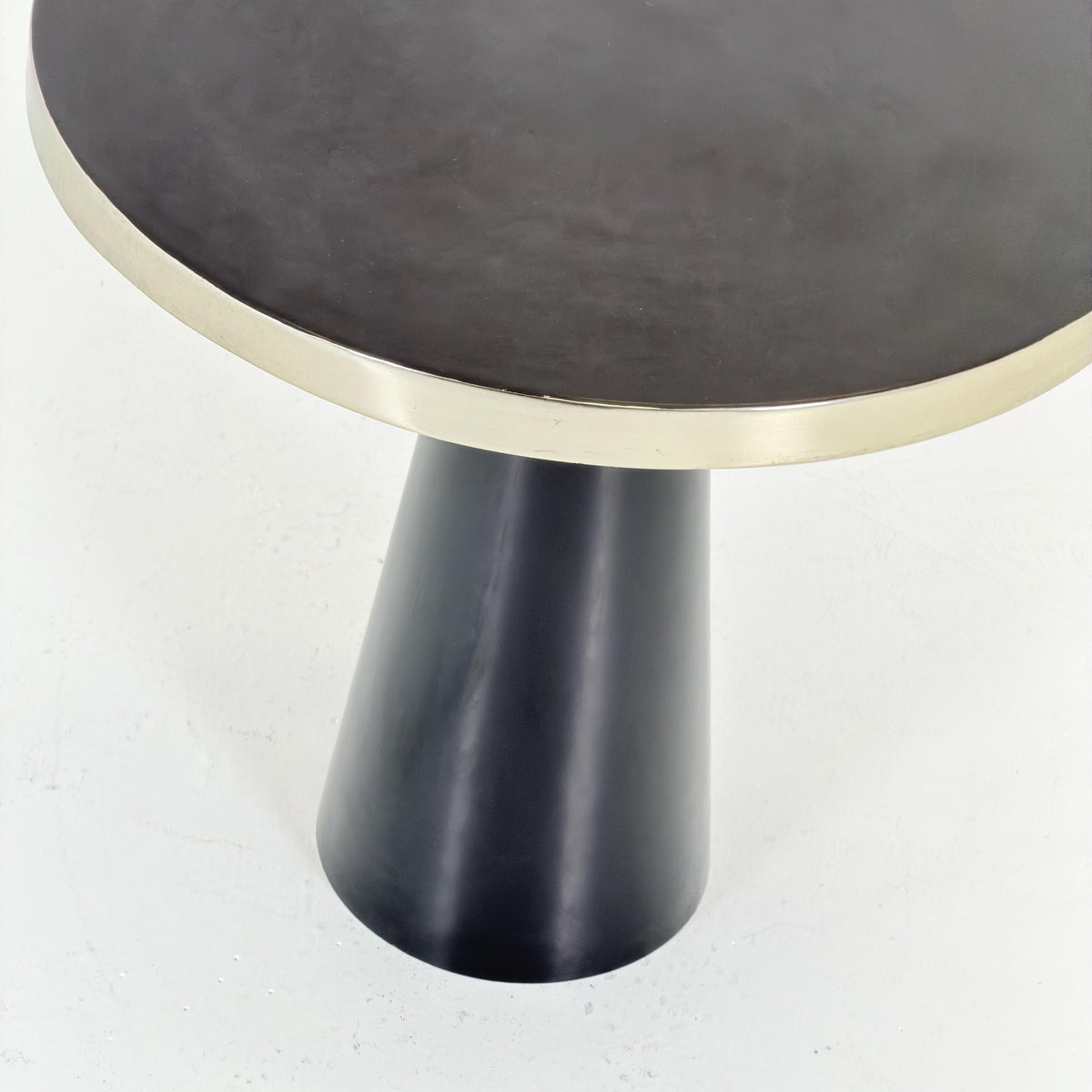 Mid Century Modern Black Metal Side Table, Round Minimalist Blech Table, Italian Design, 2000s