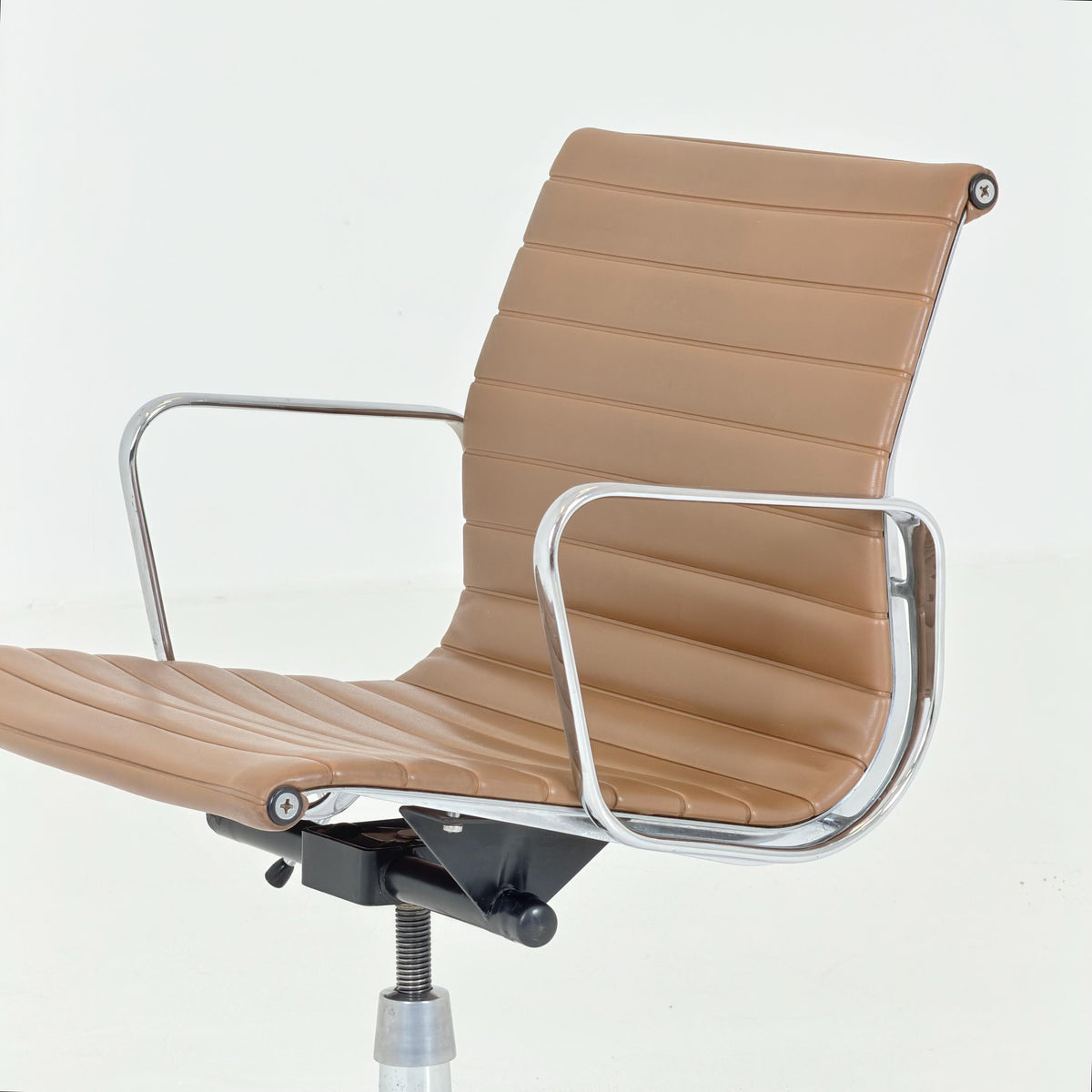 Mid Century Modern Italian EA 108 Eames Office Chair, Cognac Leather & Chrome Swivel Chair, Executive desk Chair, 1980s Italy