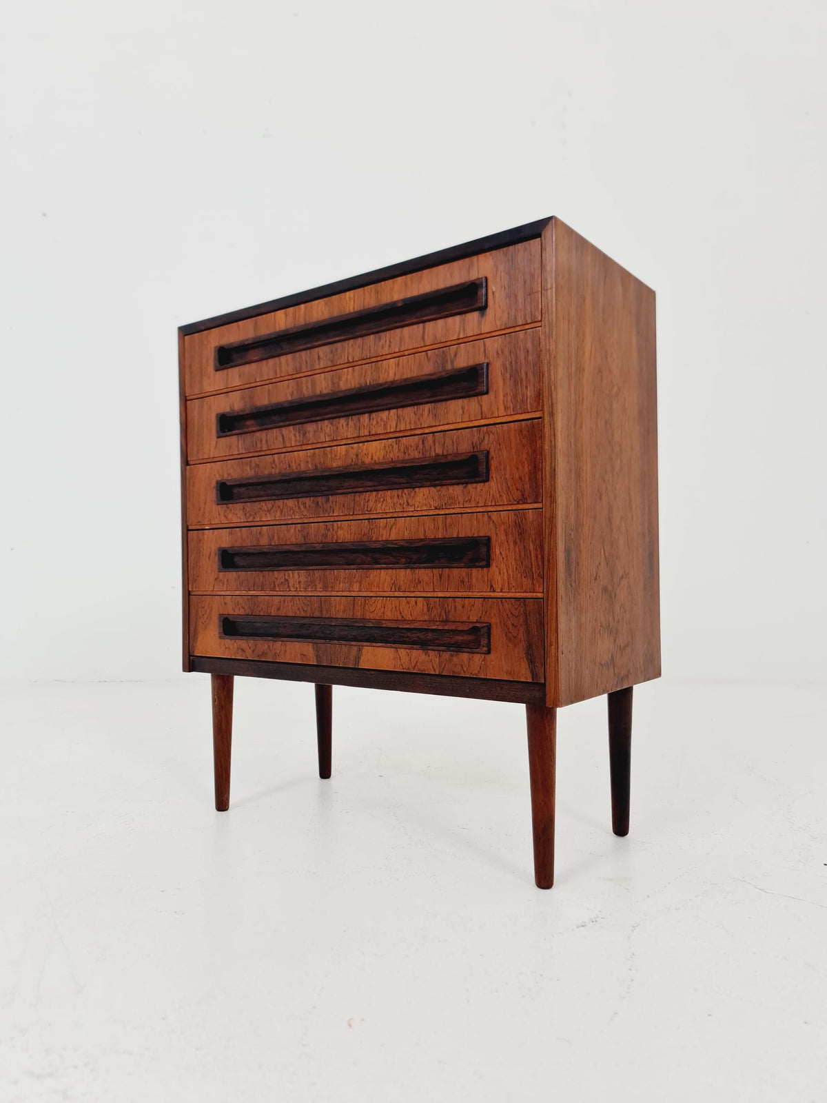 Midcentury danish drawer dresser /5 drawers by EDV. Valentinsen Möbelfabrik 1960s