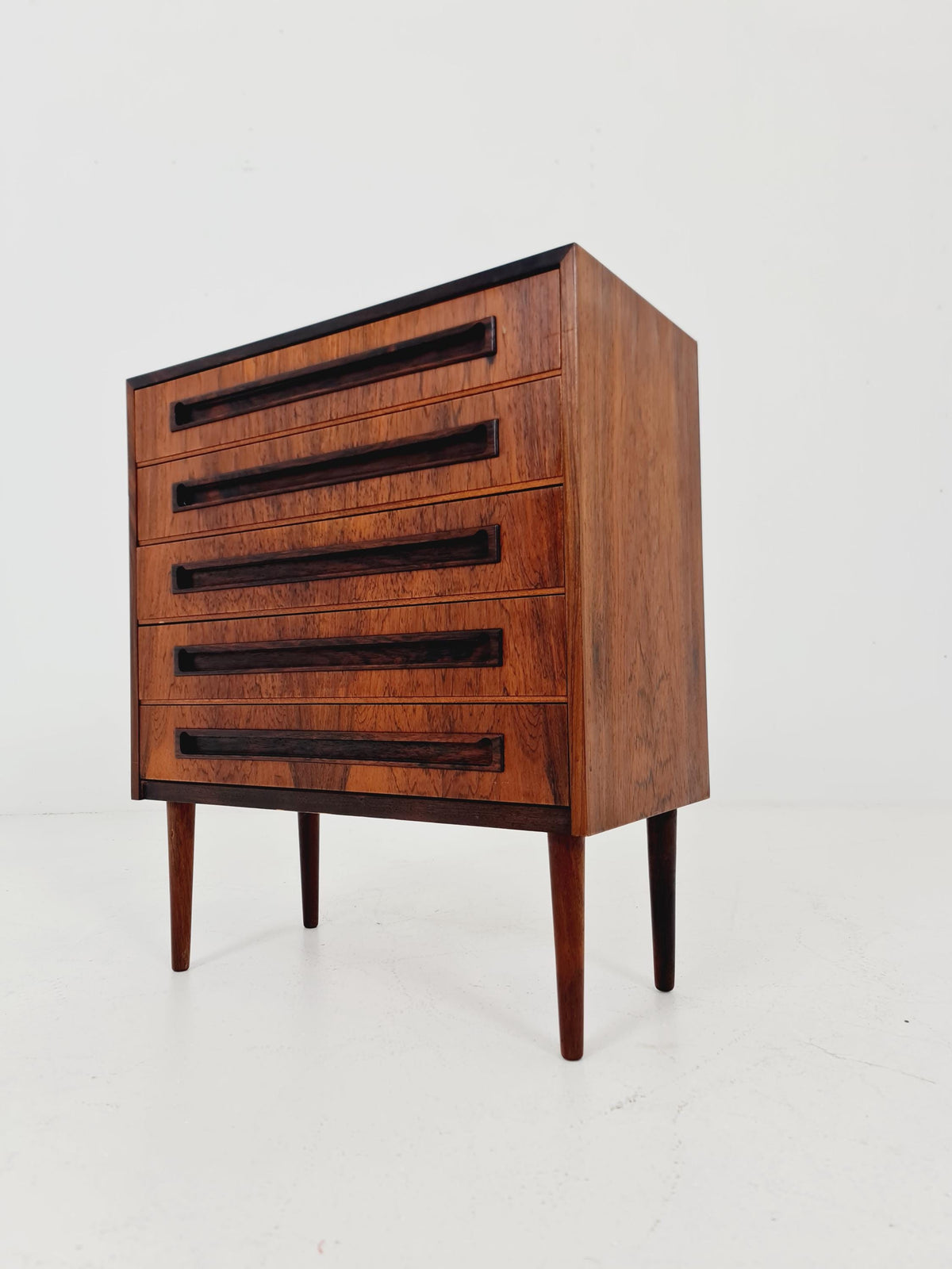Midcentury danish drawer dresser /5 drawers by EDV. Valentinsen Möbelfabrik 1960s