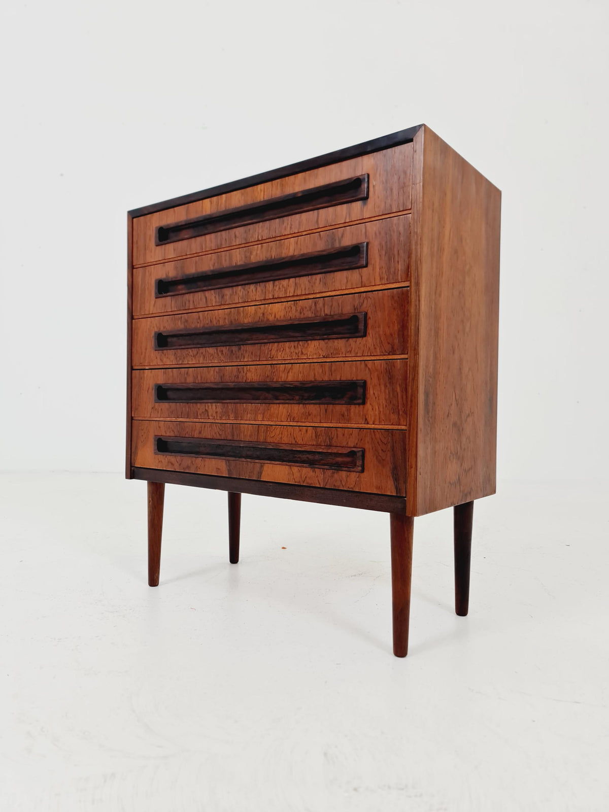 Midcentury danish drawer dresser /5 drawers by EDV. Valentinsen Möbelfabrik 1960s