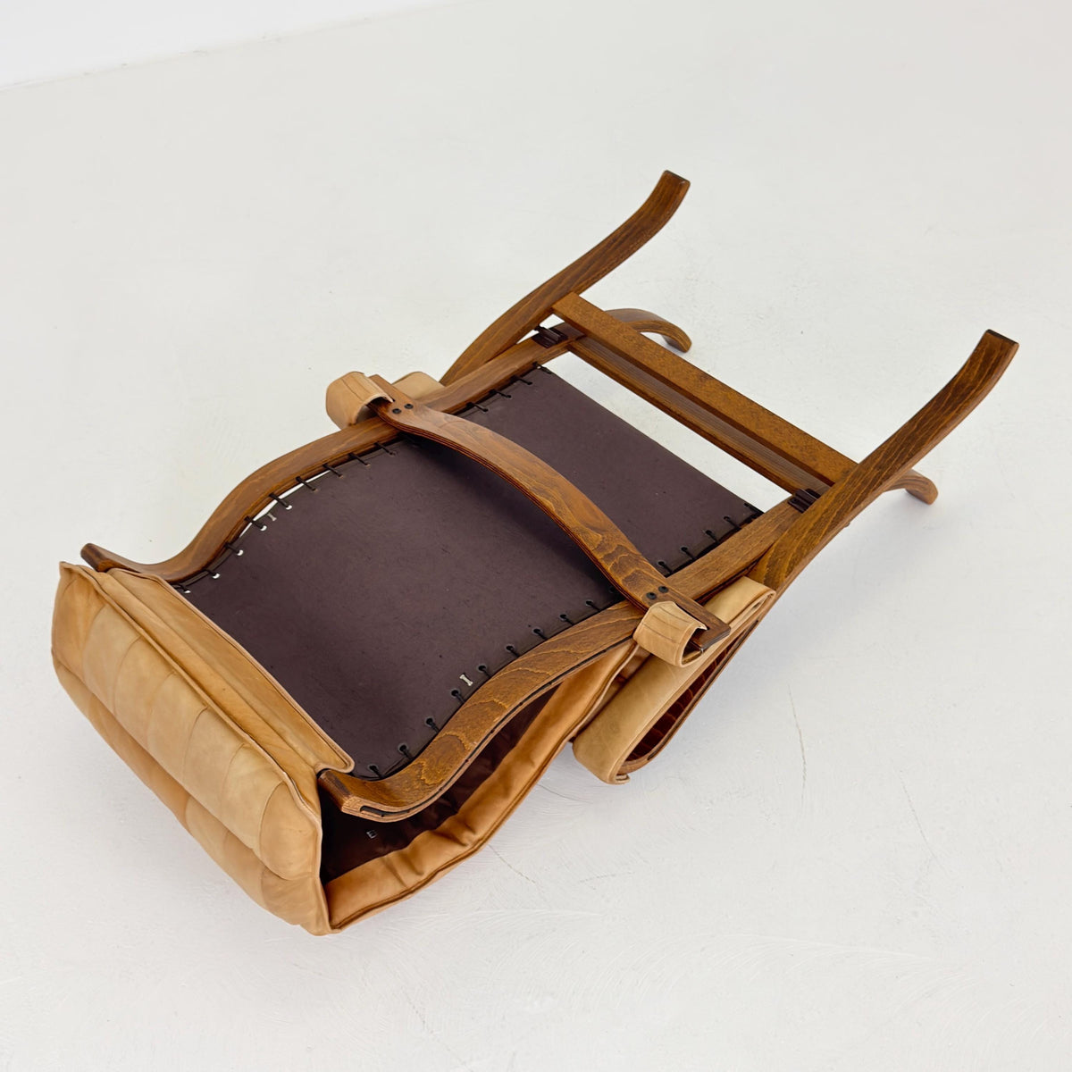 Rare Scandinavian Mid Century Lounge Chair by Ingmar Relling for Westnofa, Cognac Leather Flex Siesta Chair, Denmark, . 1960s