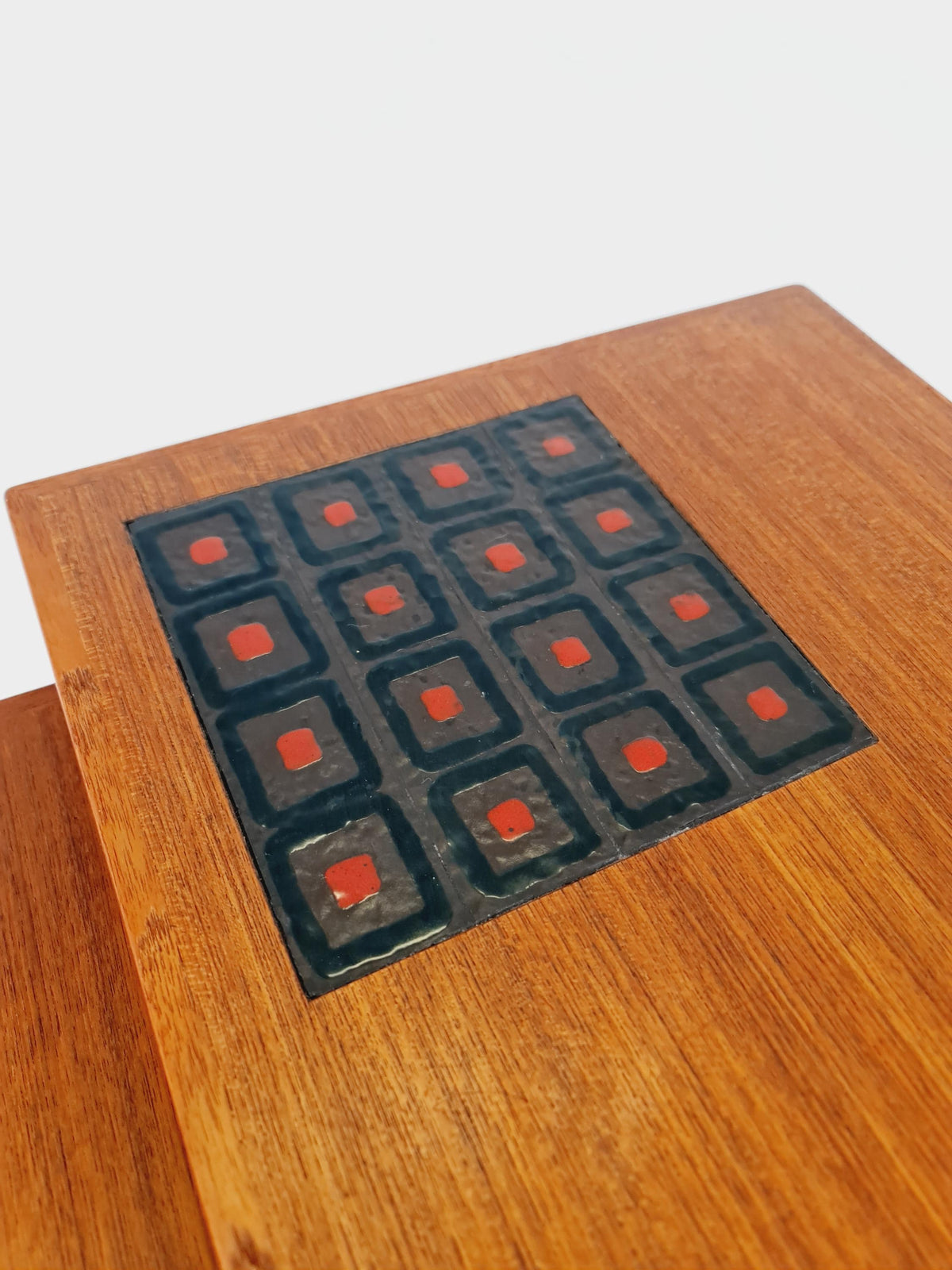 Midcentury danish teak + ceramic nesting tables/ side tables by Kvalitet Möbler, 1960s
