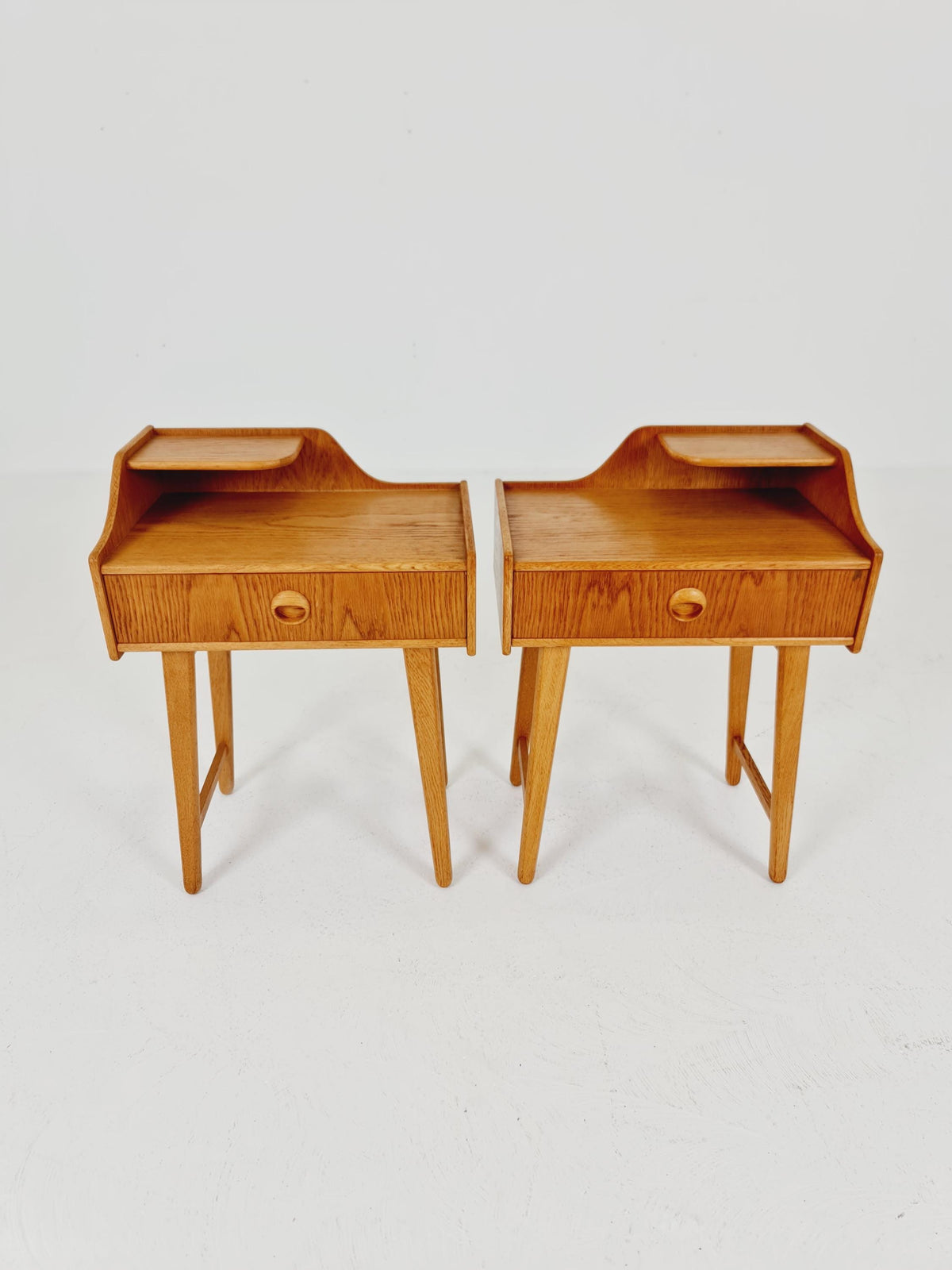 Pair of Swedish Midcentury Oak Vintage Side table/ Bedside table/ Night stand by Talgo 1960s