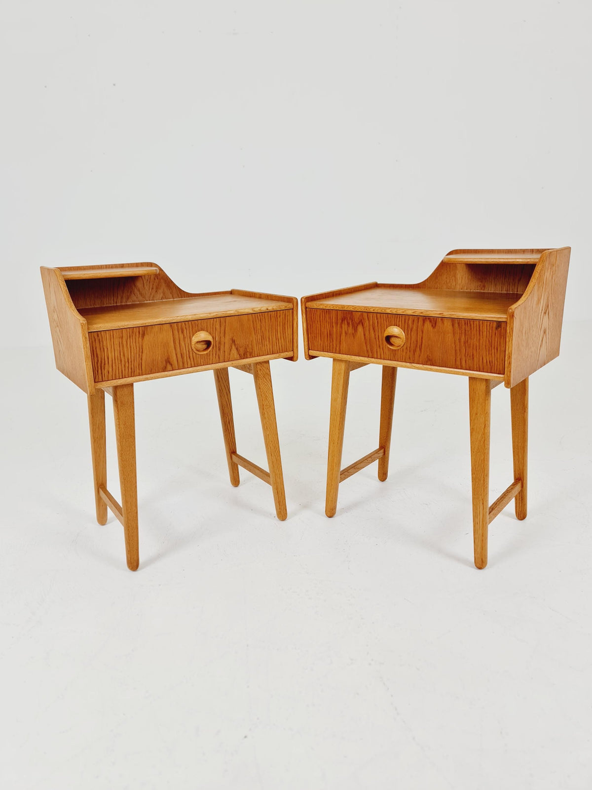 Pair of Swedish Midcentury Oak Vintage Side table/ Bedside table/ Night stand by Talgo 1960s