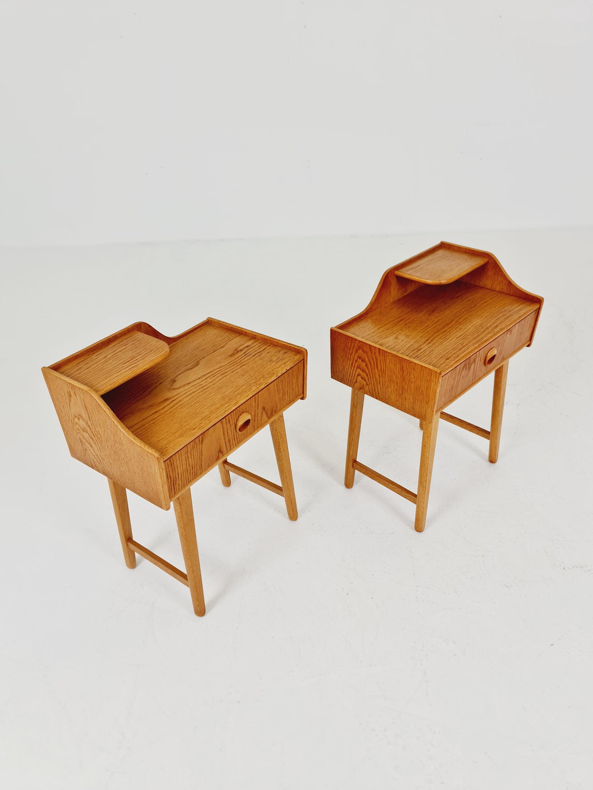 Pair of Swedish Midcentury Oak Vintage Side table/ Bedside table/ Night stand by Talgo 1960s
