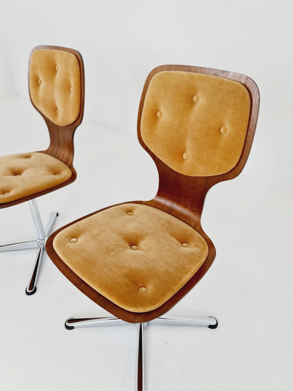 German space age teak dinning chairs 1970s Set of 4