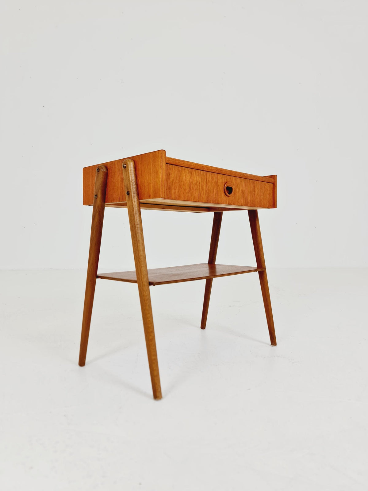 Midcentury Carlstrom & Co teak vintage side table/ bedside table/ night stand, 1960s