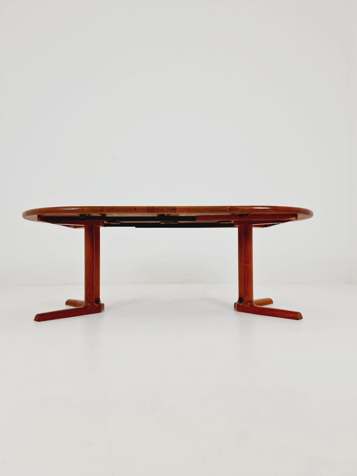 Mid century extendable Danish Modern Solid Teak XL dining table by Dyrlund MöbelFabrik , 1970s