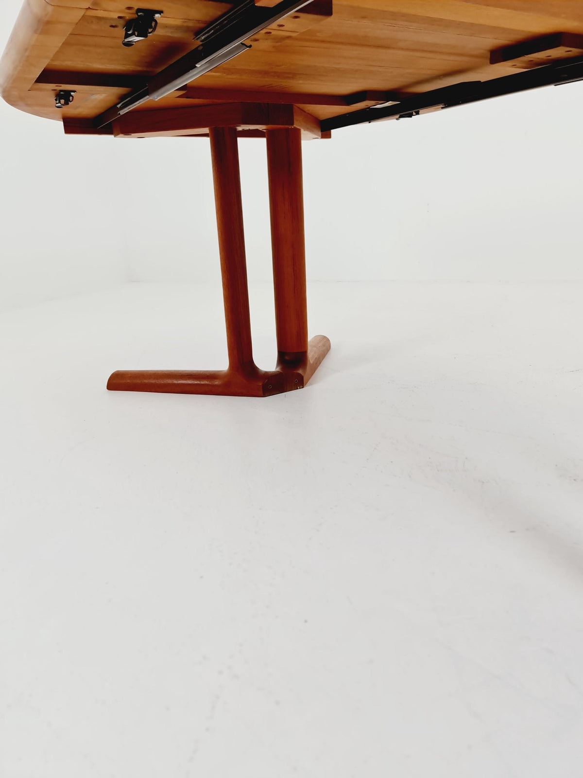 Mid century extendable Danish Modern Solid Teak XL dining table by Dyrlund MöbelFabrik , 1970s