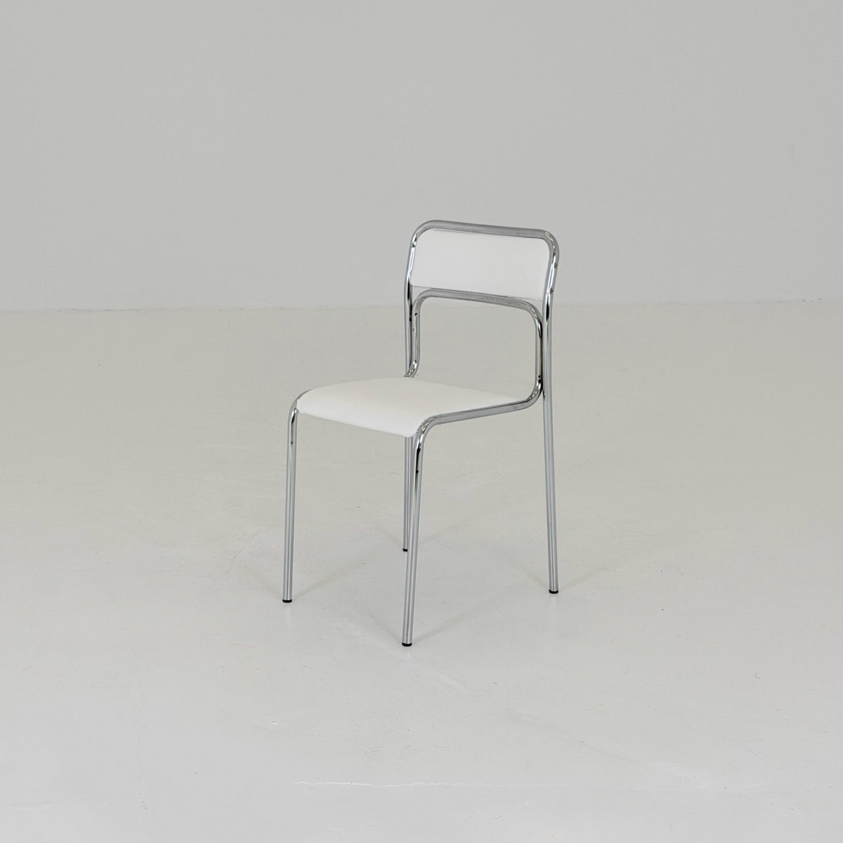 Mid Century Bauhaus minimalistic Tubular Chair | white Faux Leather | Minimalist Stackable Chair | 1980s Italy