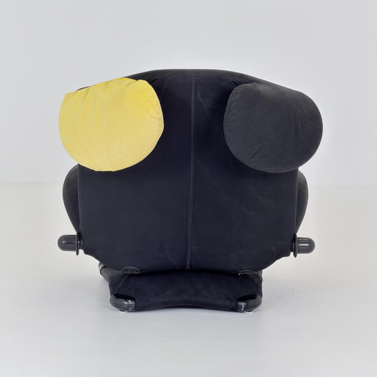 Iconic Wink Armchair by Toshiyuki Kita – Black & Yellow by Cassina , Italy, 2000s