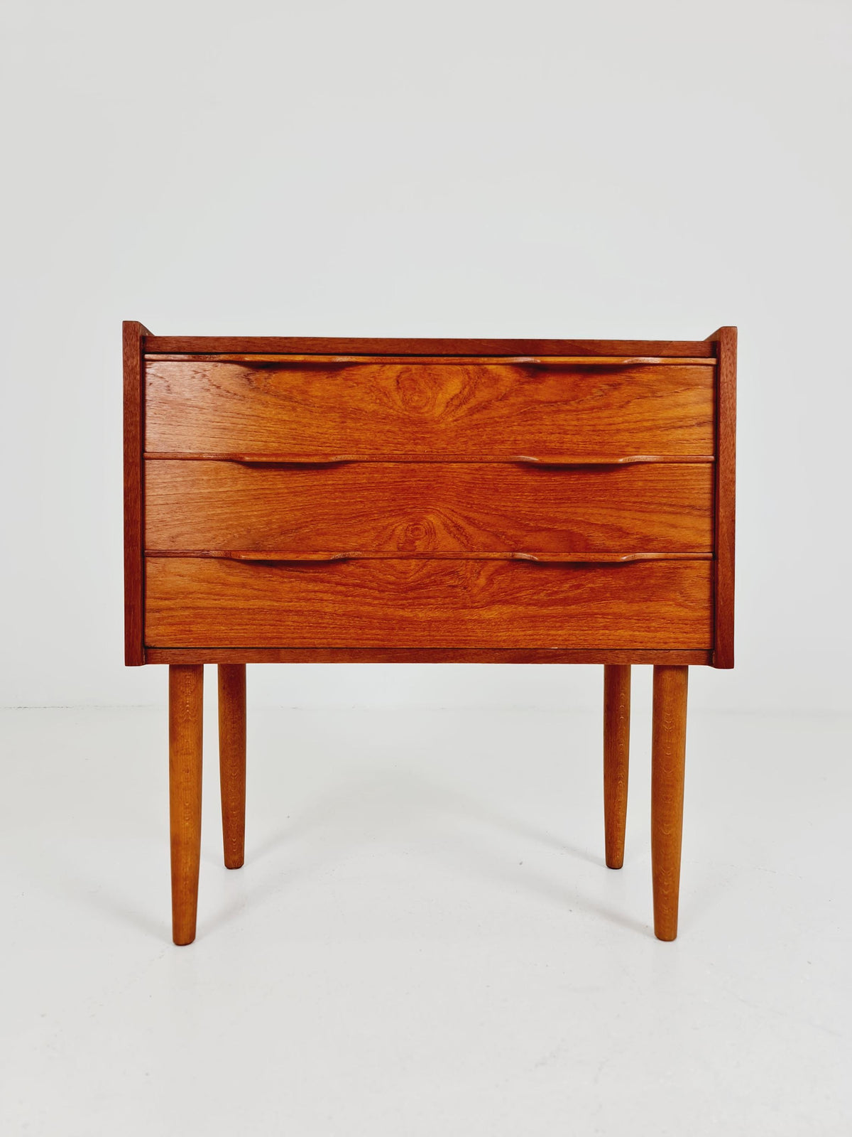 Midcentury danish drawer dresser /3 drawers 1960s