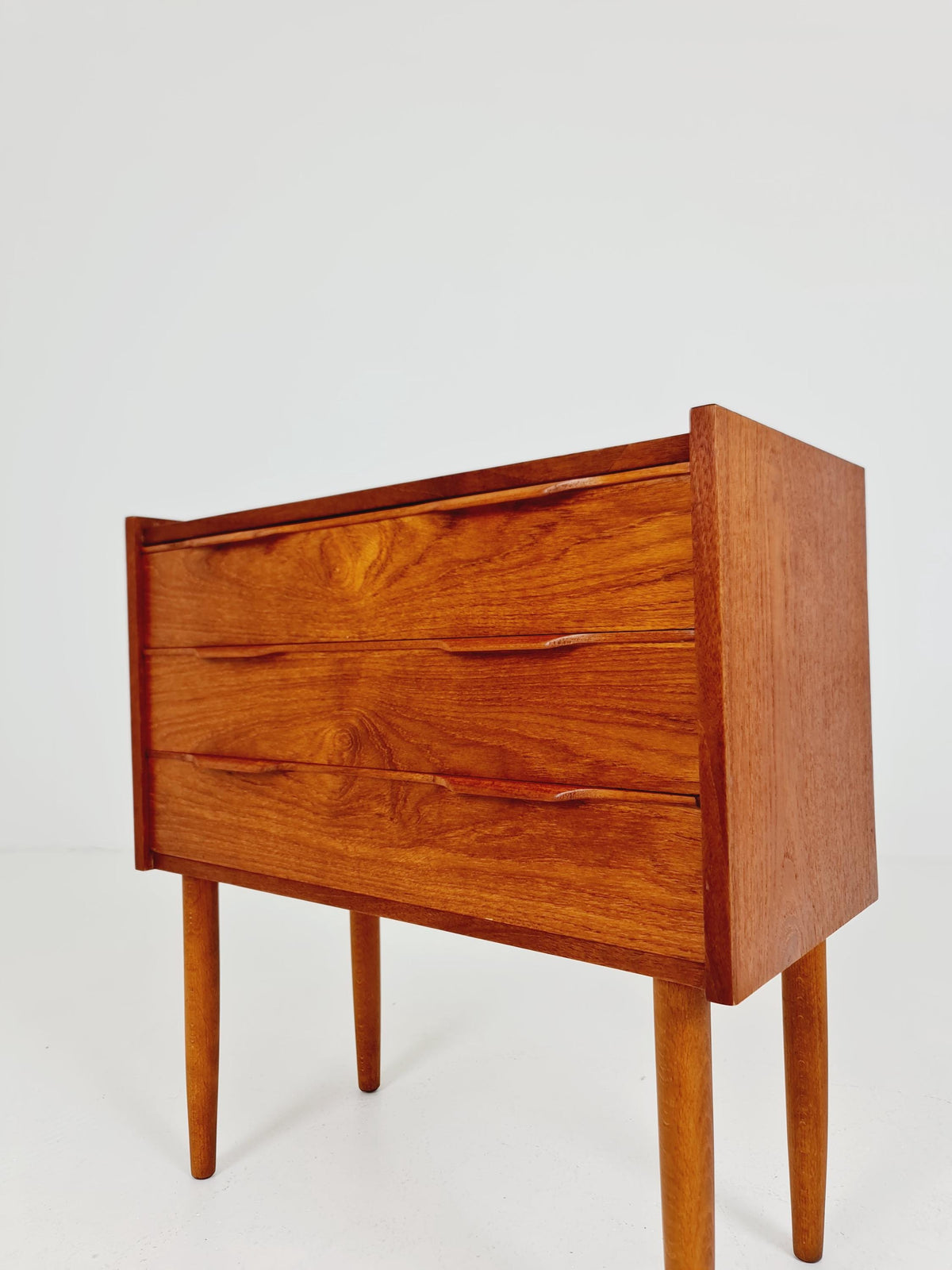 Midcentury danish drawer dresser /3 drawers 1960s