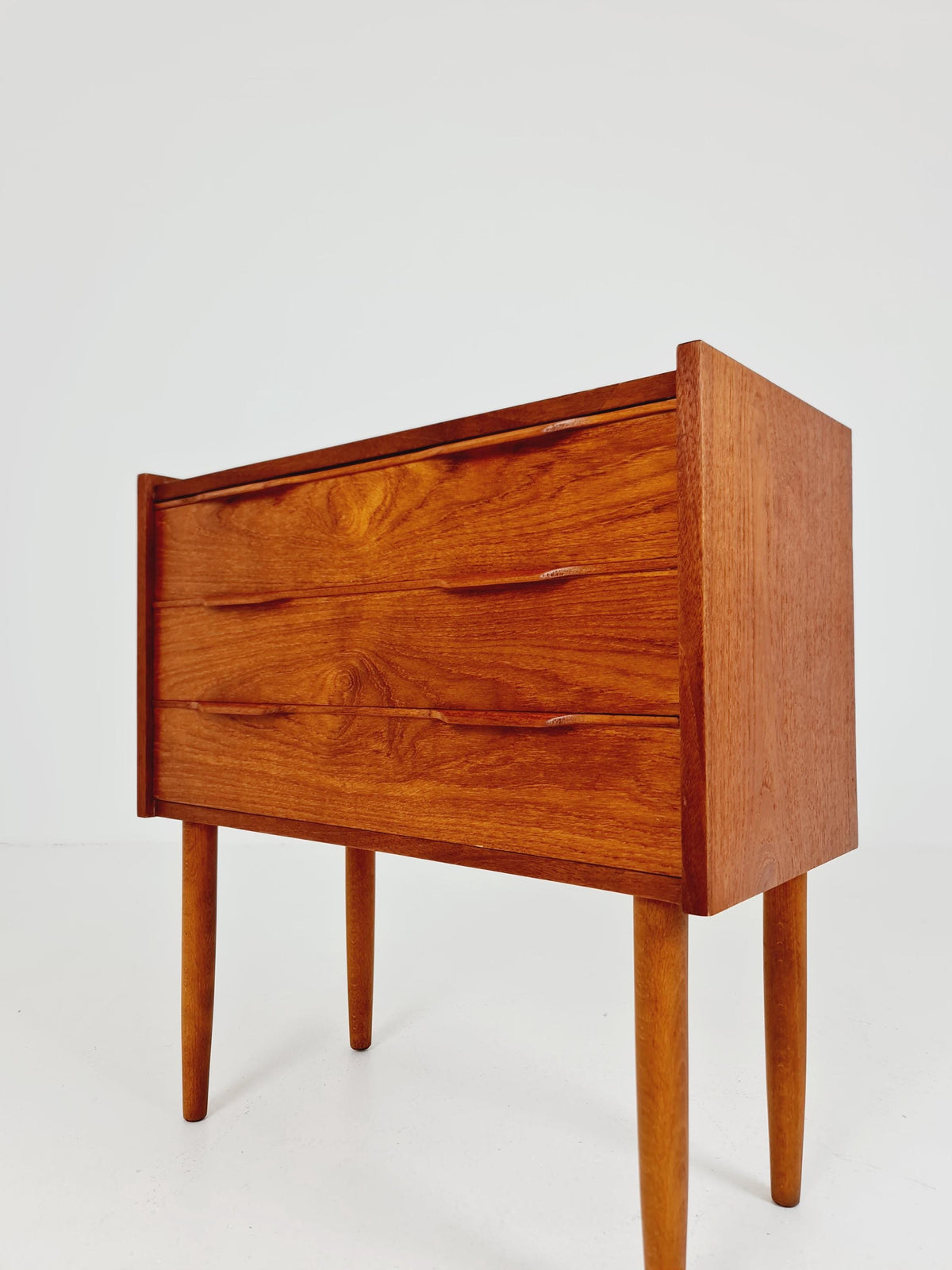 Midcentury danish drawer dresser /3 drawers 1960s