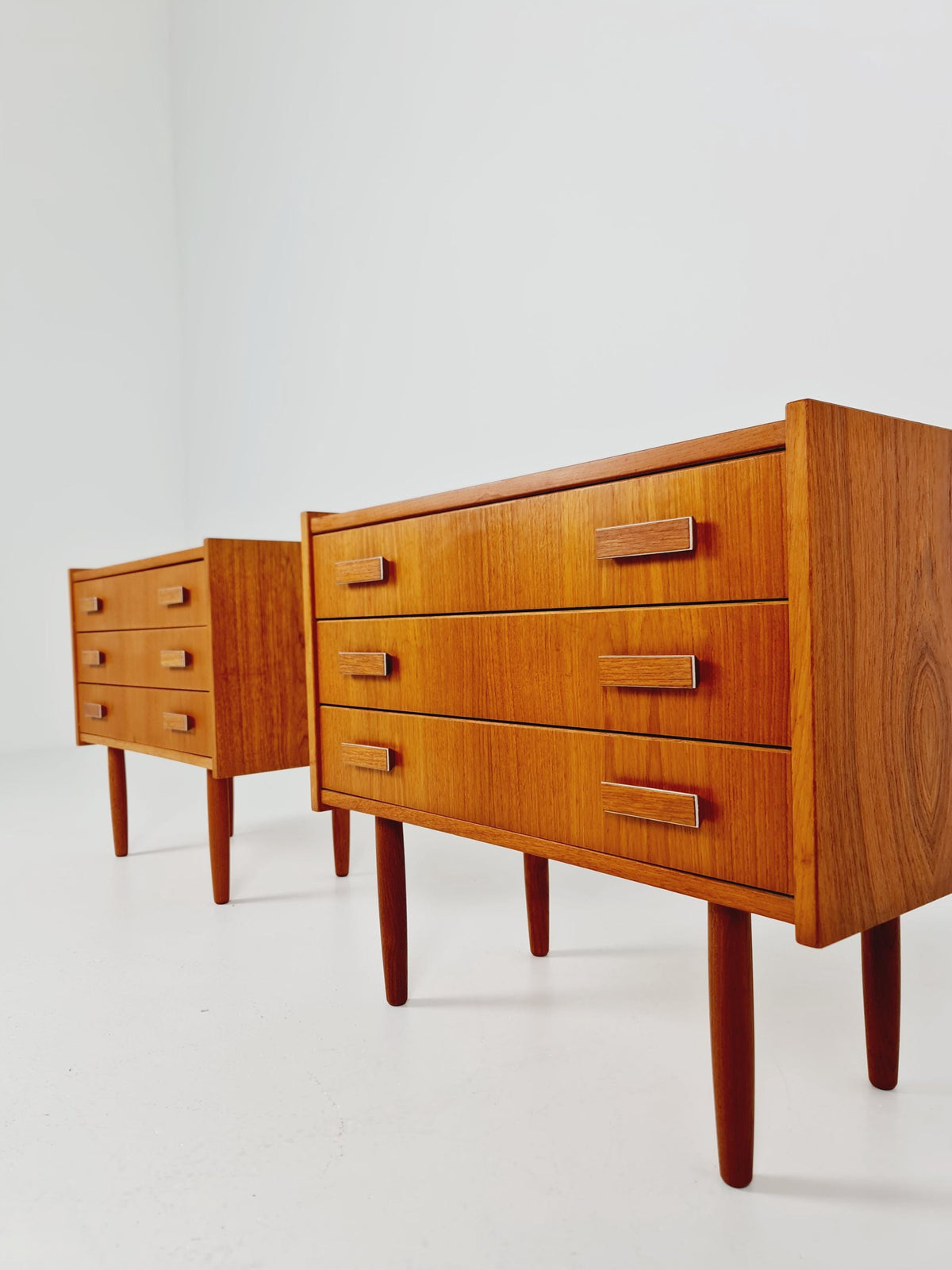 Mid century Danish teak side tables/ Bedside tables/ Nightstands, Denmark BY Ejsing Möbelfabrik , 1960s, set of 2