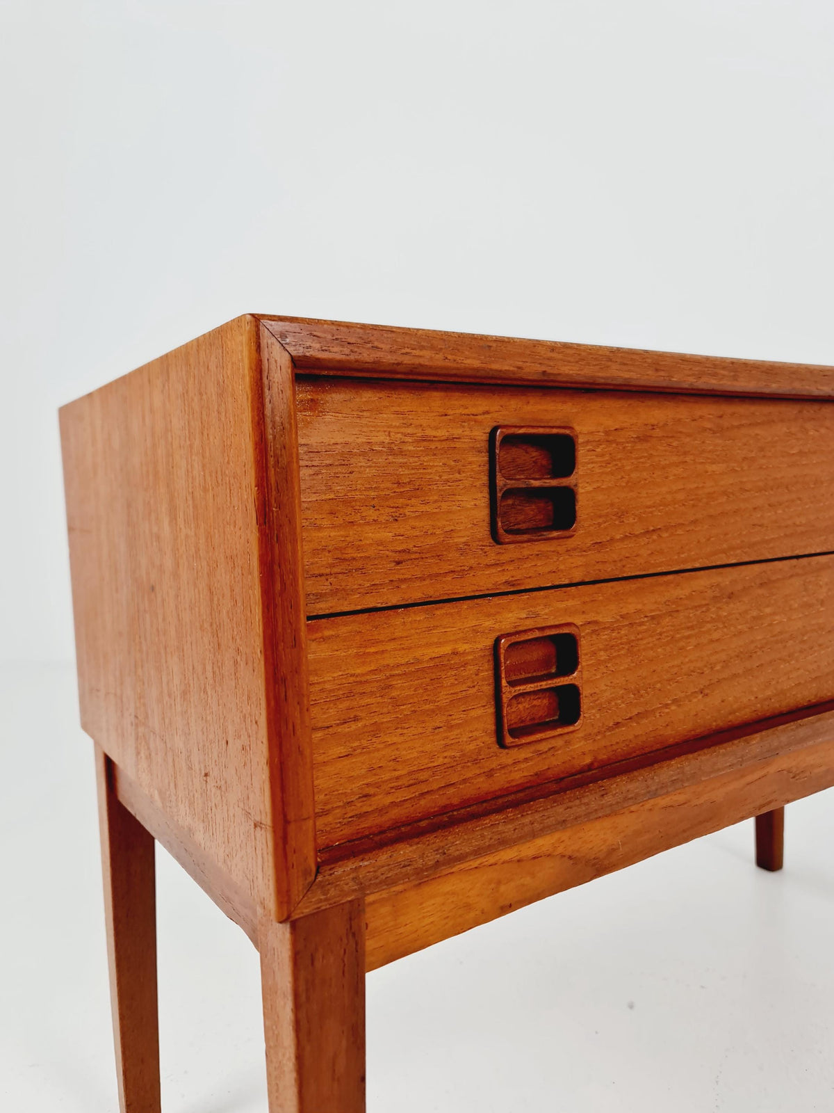 Midcentury Danish design chest of drawers / drawer dresser /2drawers cabinet, 1960s