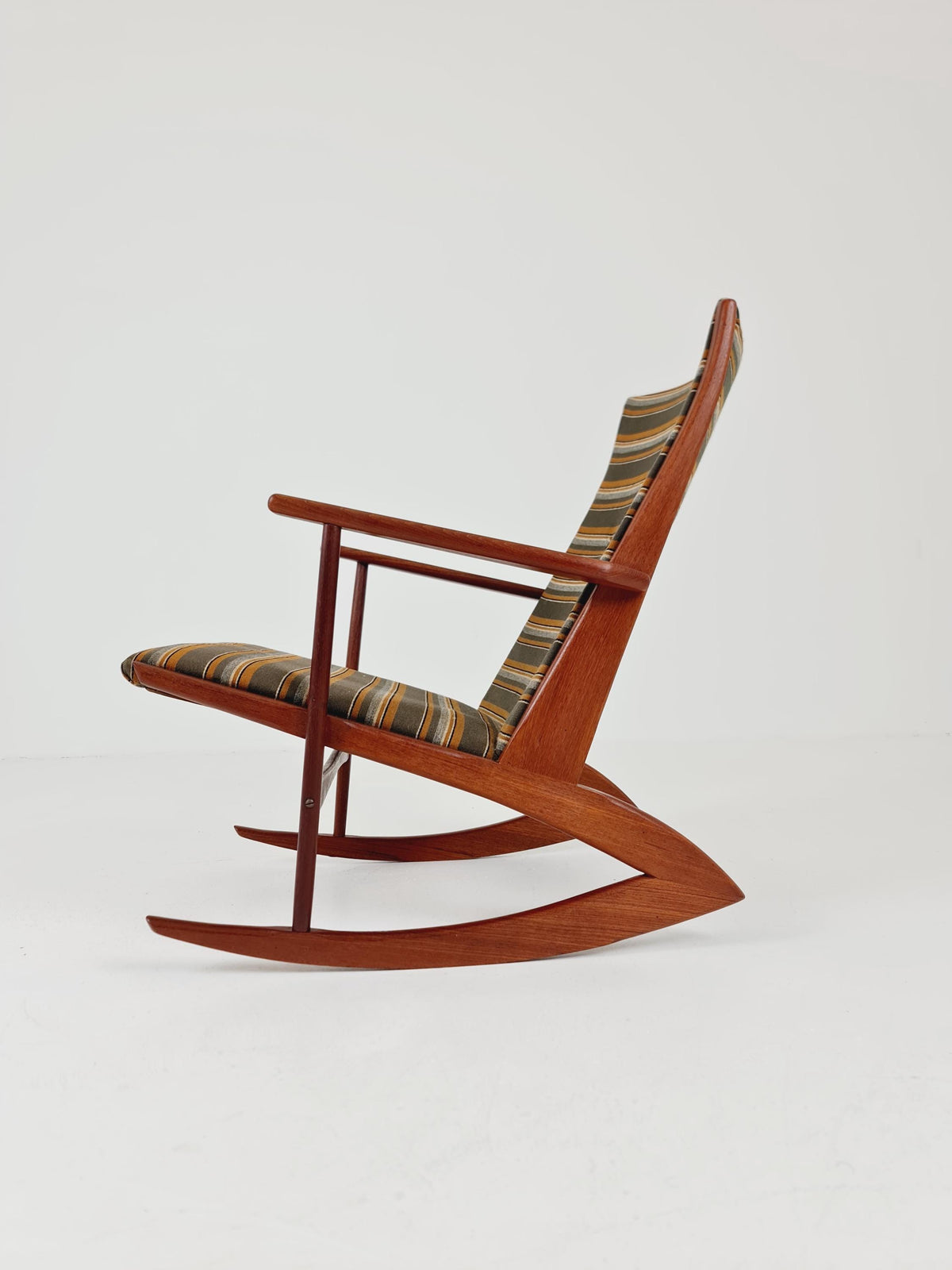 Rare Danish Teak Rocking Chair by Soren Georg Jensen For Kubus Möbelfabrik Modell 87 , 1960s