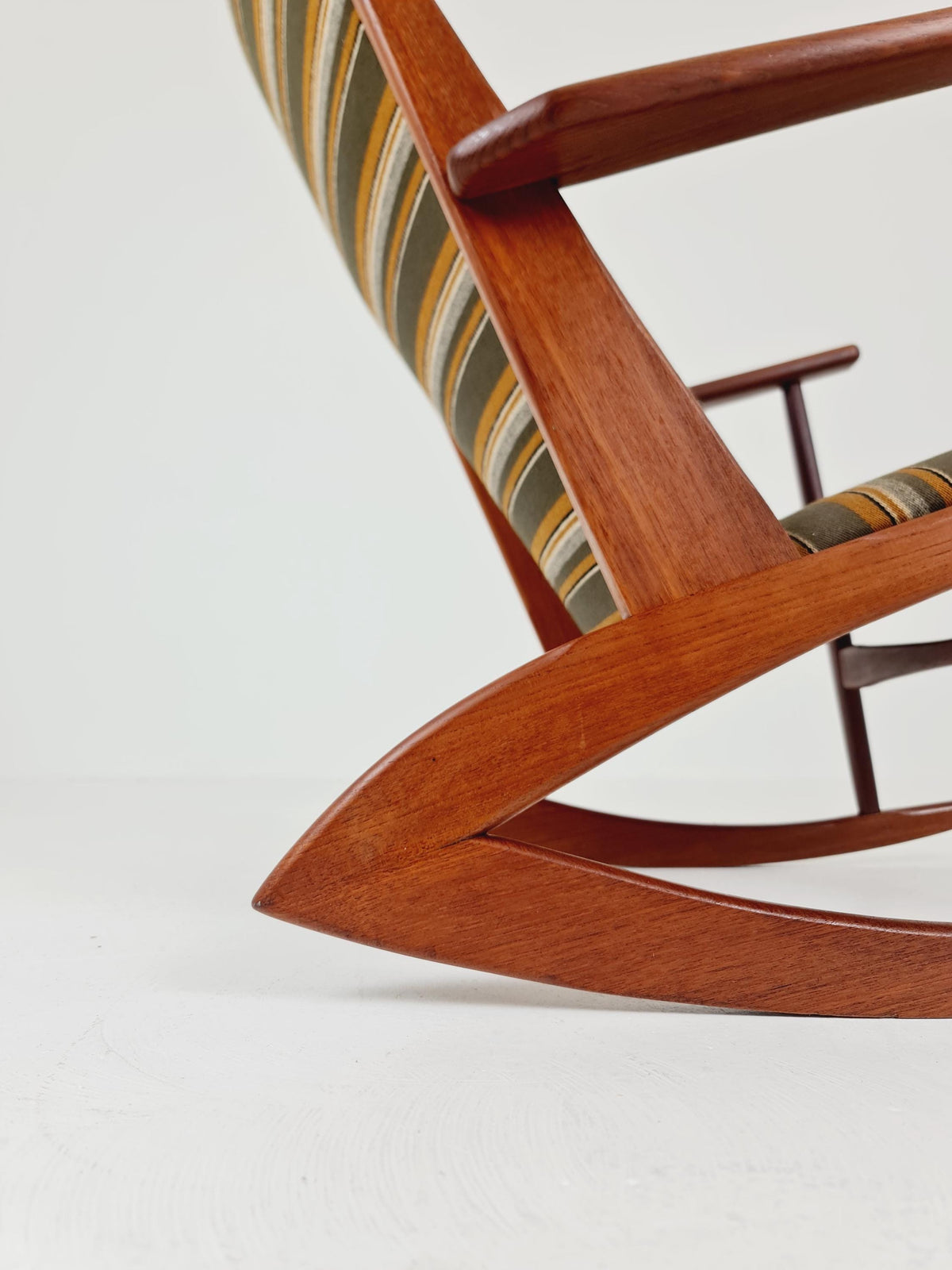Rare Danish Teak Rocking Chair by Soren Georg Jensen For Kubus Möbelfabrik Modell 87 , 1960s