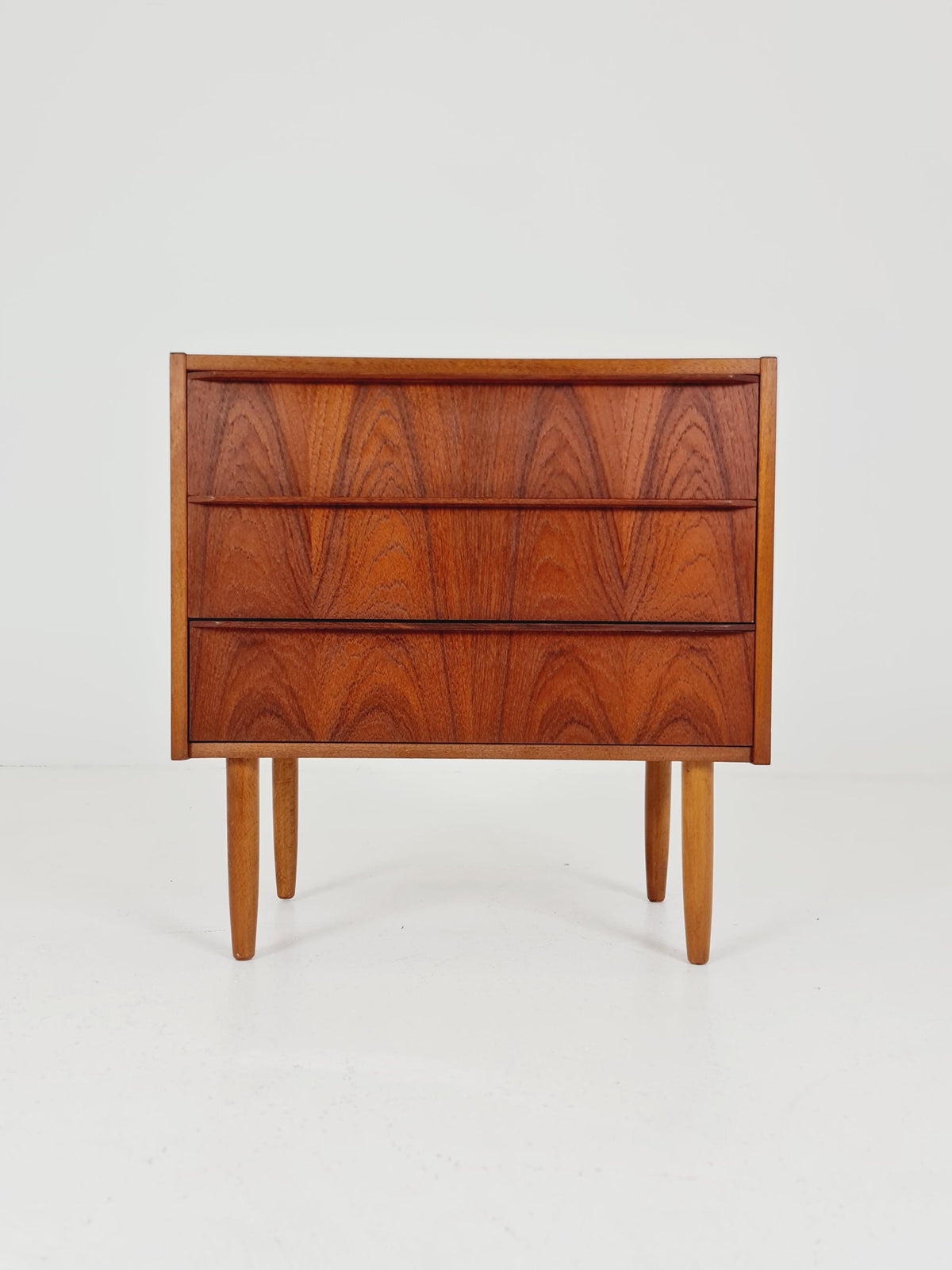 Midcentury danish drawer dresser /3 drawers 1960s