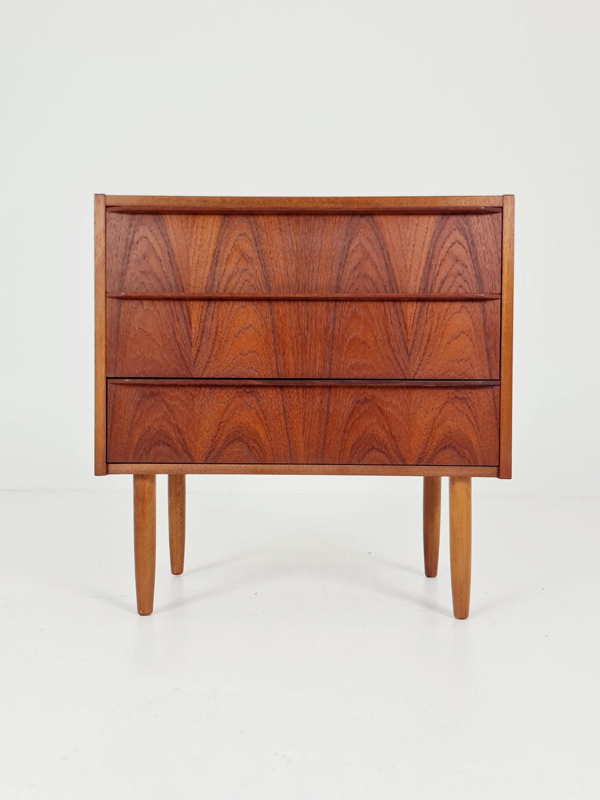Midcentury danish drawer dresser /3 drawers 1960s