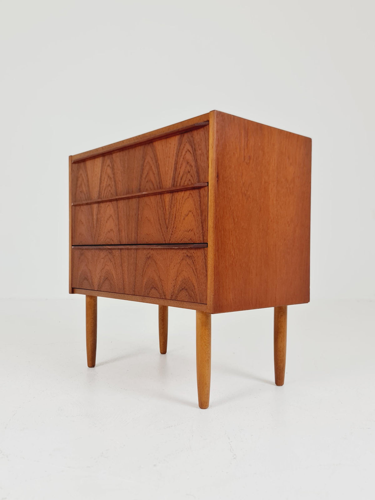 Midcentury danish drawer dresser /3 drawers 1960s