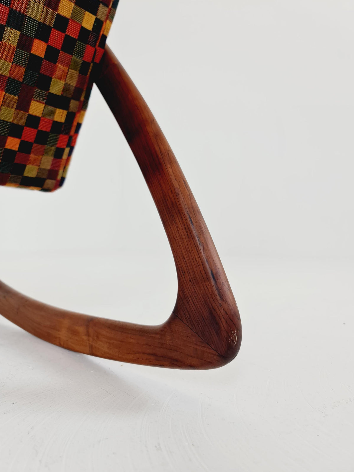 Ultra Rare Mid-Century Modern Rosewood Rocking Chair – Sculptural Frame & Vintage, 1960s