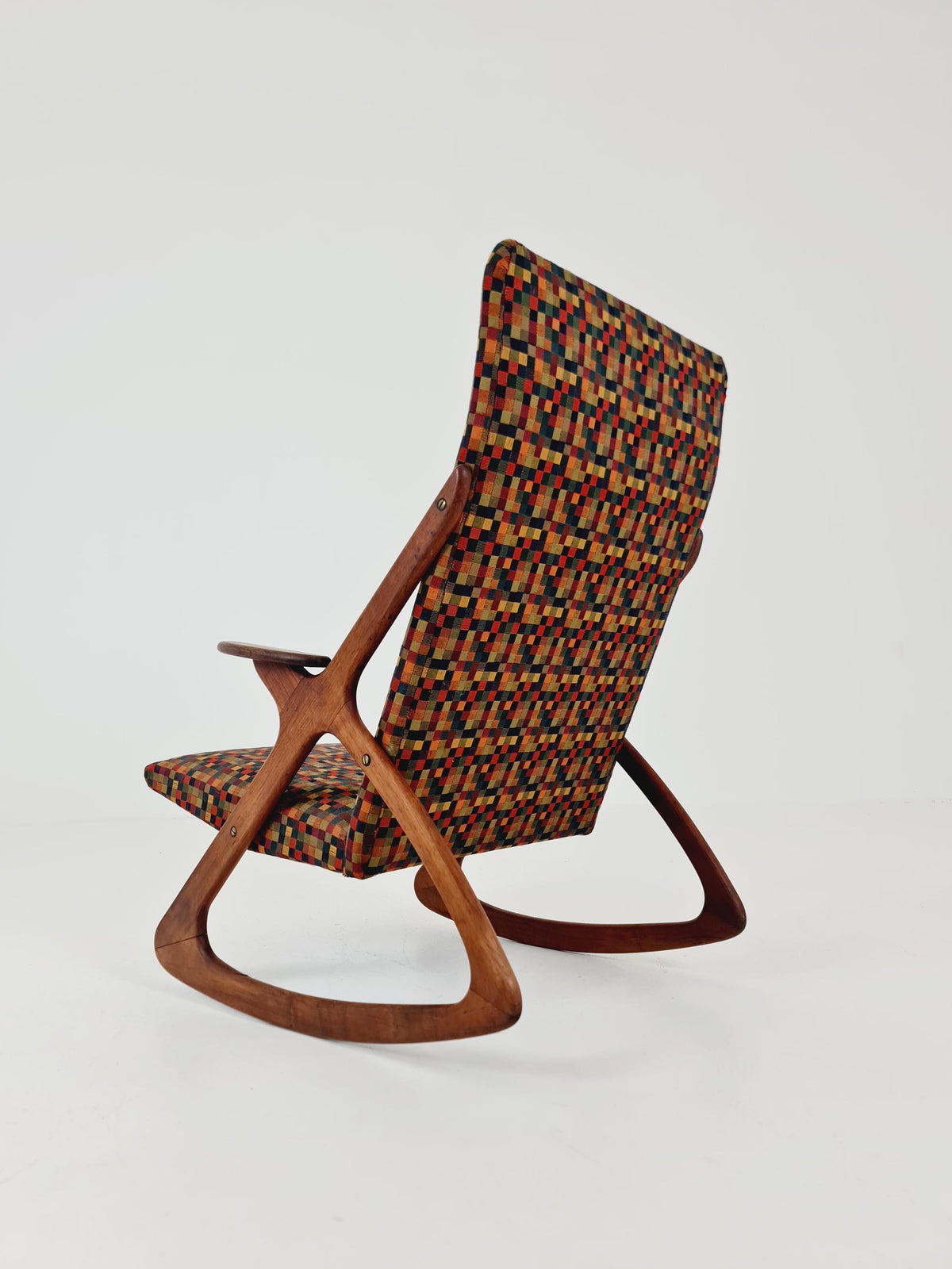 Ultra Rare Mid-Century Modern Rosewood Rocking Chair – Sculptural Frame & Vintage, 1960s