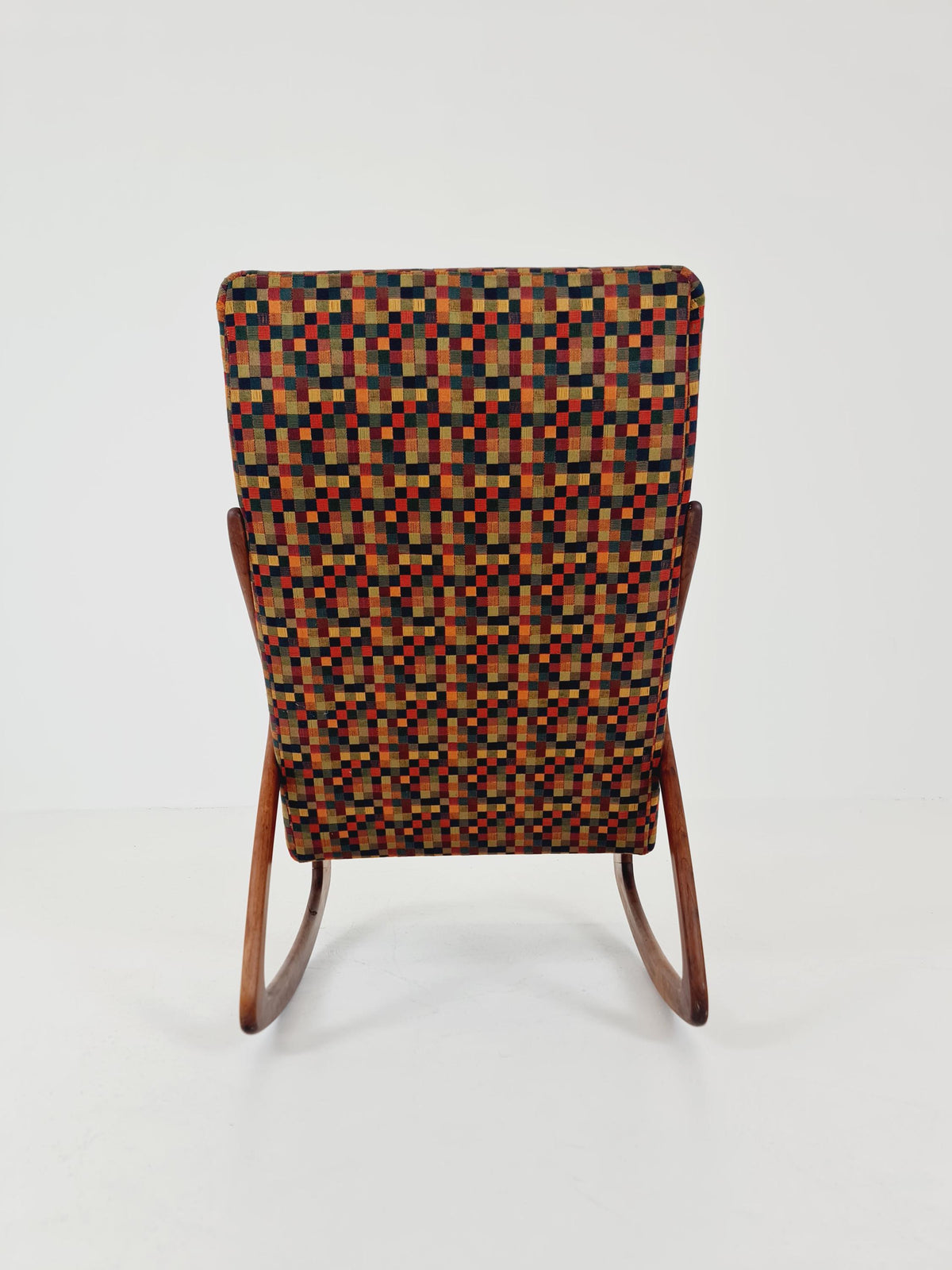 Ultra Rare Mid-Century Modern Rosewood Rocking Chair – Sculptural Frame & Vintage, 1960s