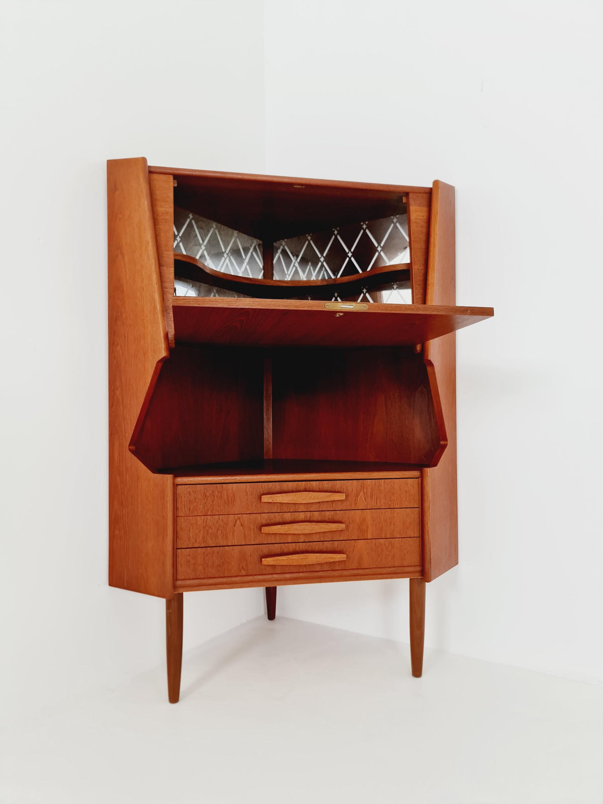 Mid Century Modern danish Drniks corner cabinet teak By Omann Jun , 1960s