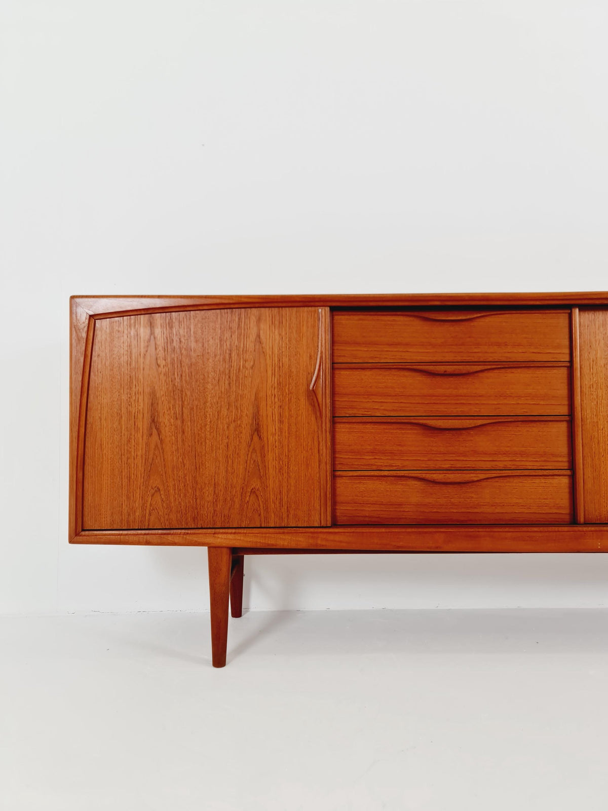 Mid-Century German vintage Sideboard by Heinrich Riestenpatt model RT 200 TYP , 1960s