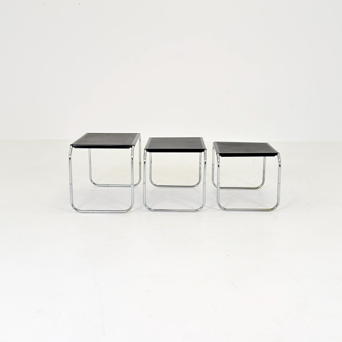 Set of 3 Italian Mid-Century / Bauhaus Style Nesting Tables 1980 Italy