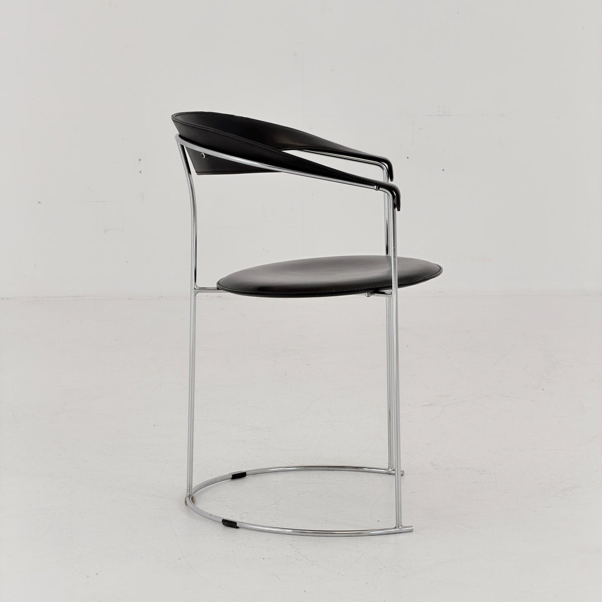 Mid Century Bauhaus Arrben Canasta Armchair | Black Genuine Leather & Chrome | Italian Modernist Chair | 1980s Italy |