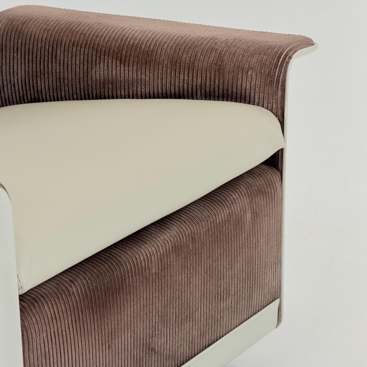Rare Mid century Dieter Rams 620 Lounge Chair RZ62 – Brown Corduroy, White Shell & Swivel Base, Germany, 1970s