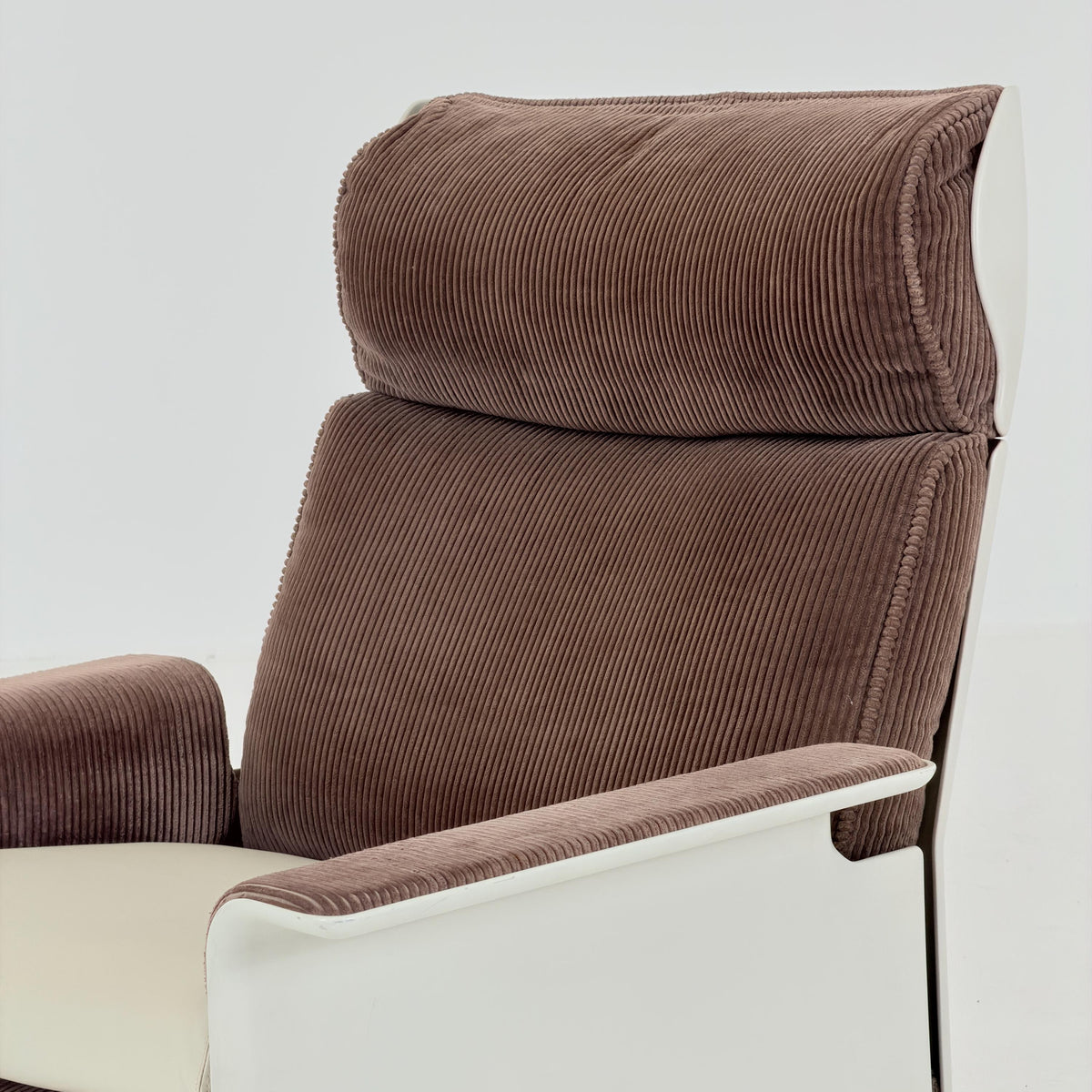 Rare Mid century Dieter Rams 620 Lounge Chair RZ62 – Brown Corduroy, White Shell & Swivel Base, Germany, 1970s